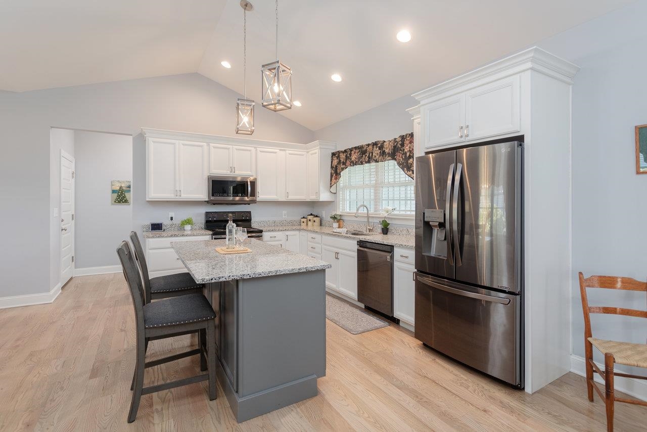 215 HEATHER LN, STAUNTON, Virginia 24401, 3 Bedrooms Bedrooms, ,2 BathroomsBathrooms,Residential,215 HEATHER LN,668911 MLS # 668911