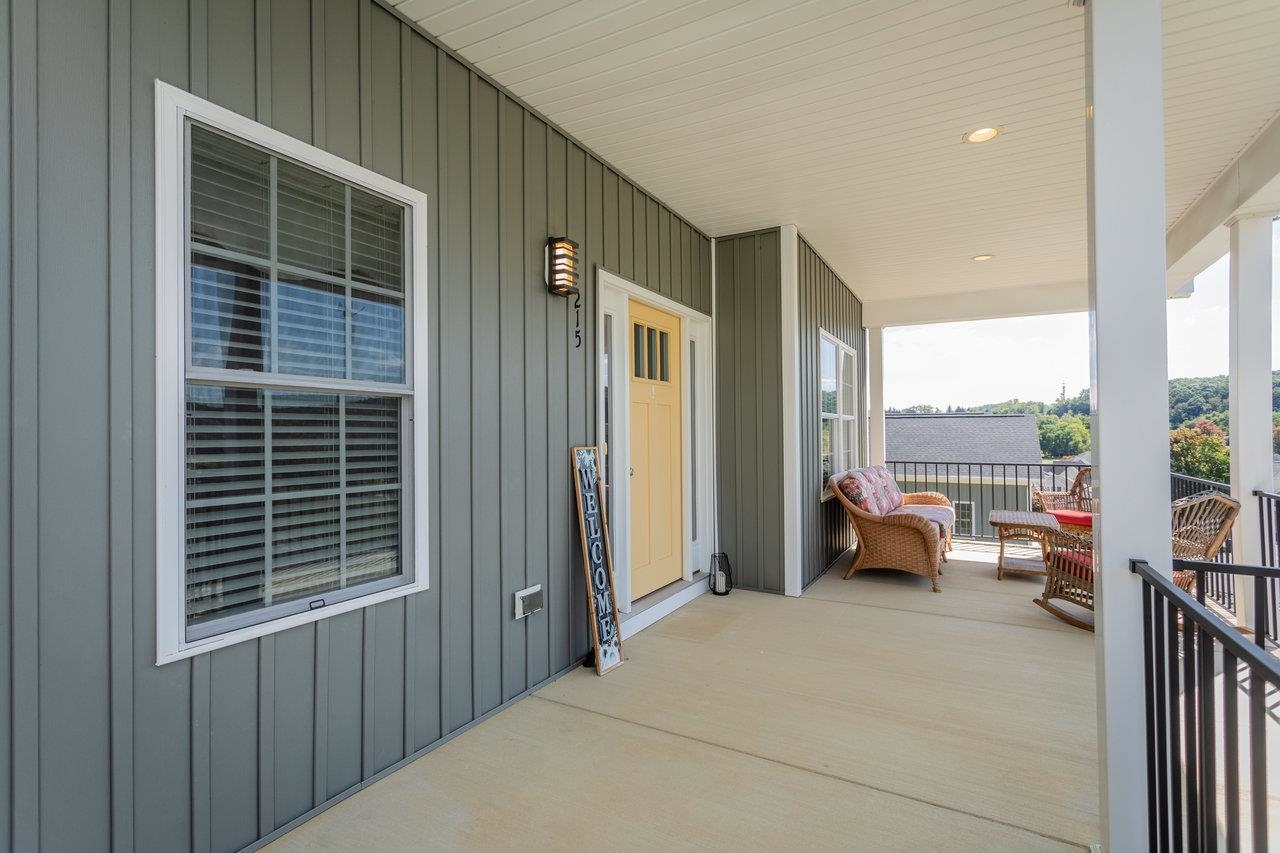 215 HEATHER LN, STAUNTON, Virginia 24401, 3 Bedrooms Bedrooms, ,2 BathroomsBathrooms,Residential,215 HEATHER LN,668911 MLS # 668911