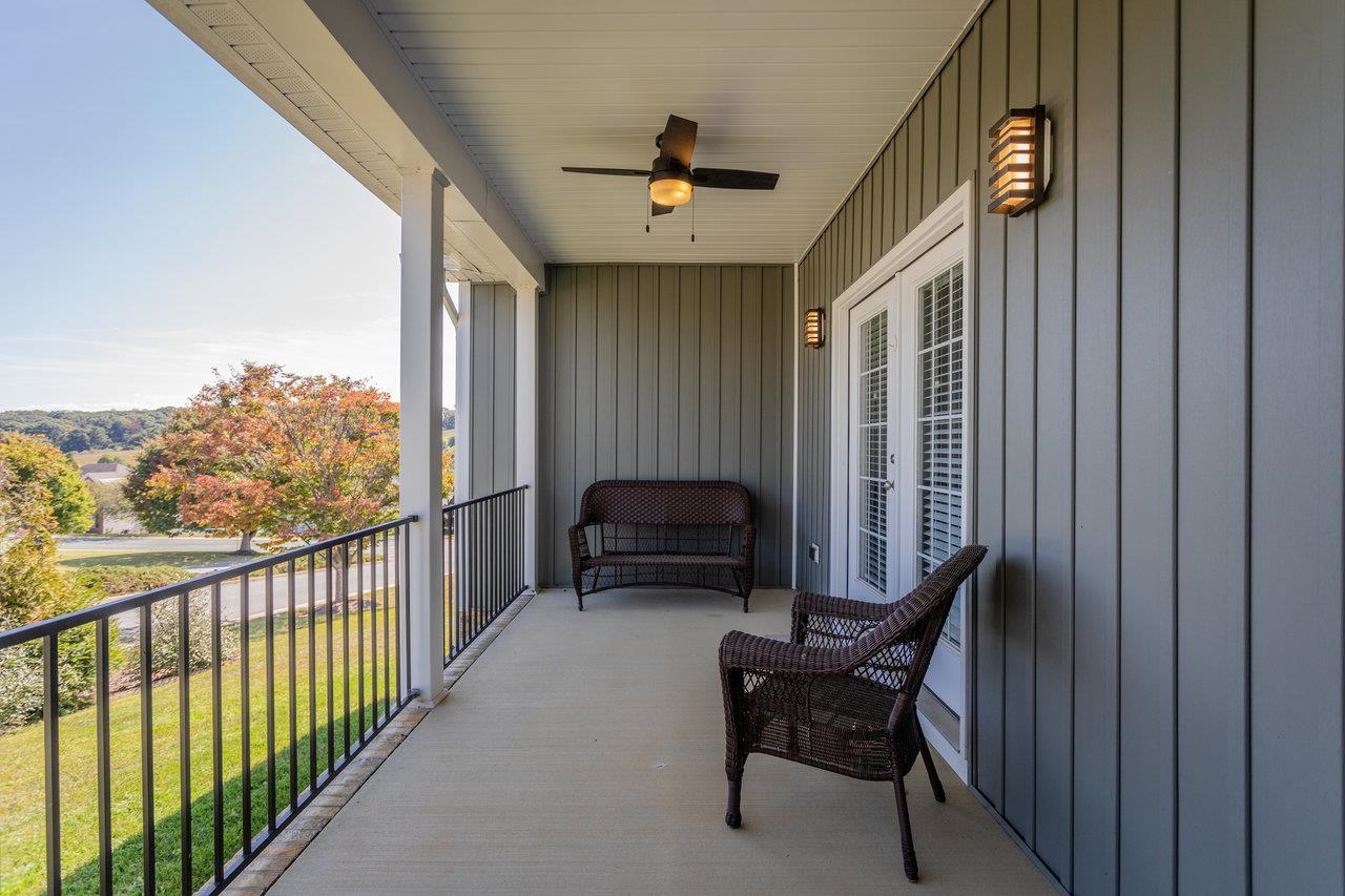 215 HEATHER LN, STAUNTON, Virginia 24401, 3 Bedrooms Bedrooms, ,2 BathroomsBathrooms,Residential,215 HEATHER LN,668911 MLS # 668911