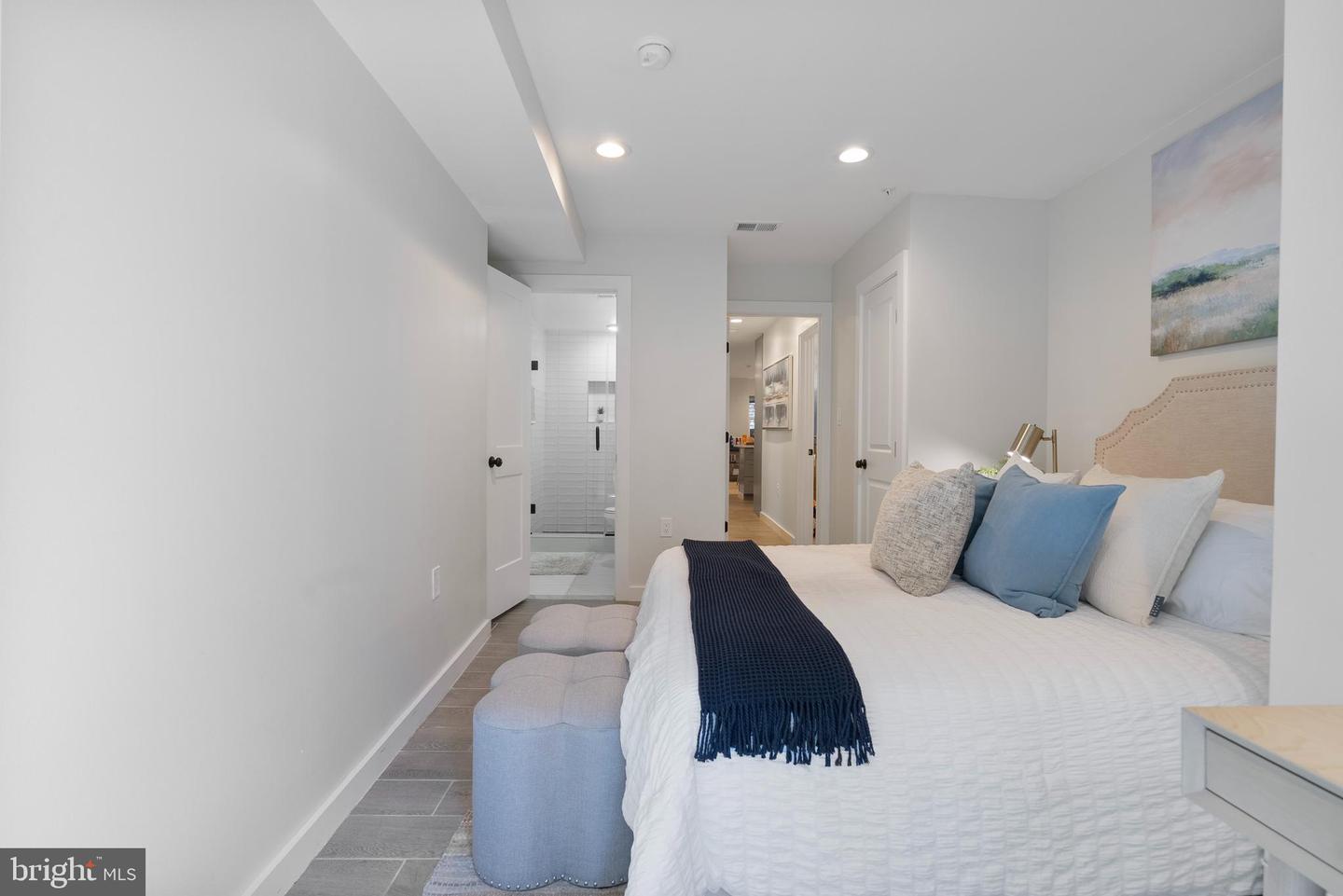 210 VARNUM ST NW #1, WASHINGTON, District Of Columbia 20011, 2 Bedrooms Bedrooms, ,2 BathroomsBathrooms,Residential,For sale,210 VARNUM ST NW #1,DCDC2212726 MLS # DCDC2212726