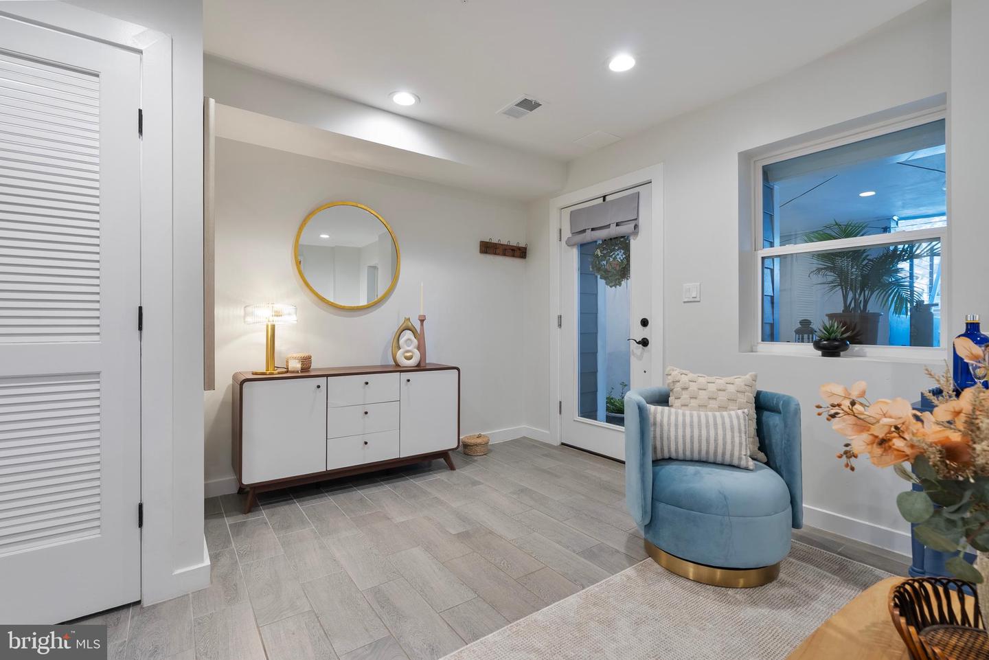 210 VARNUM ST NW #1, WASHINGTON, District Of Columbia 20011, 2 Bedrooms Bedrooms, ,2 BathroomsBathrooms,Residential,For sale,210 VARNUM ST NW #1,DCDC2212726 MLS # DCDC2212726