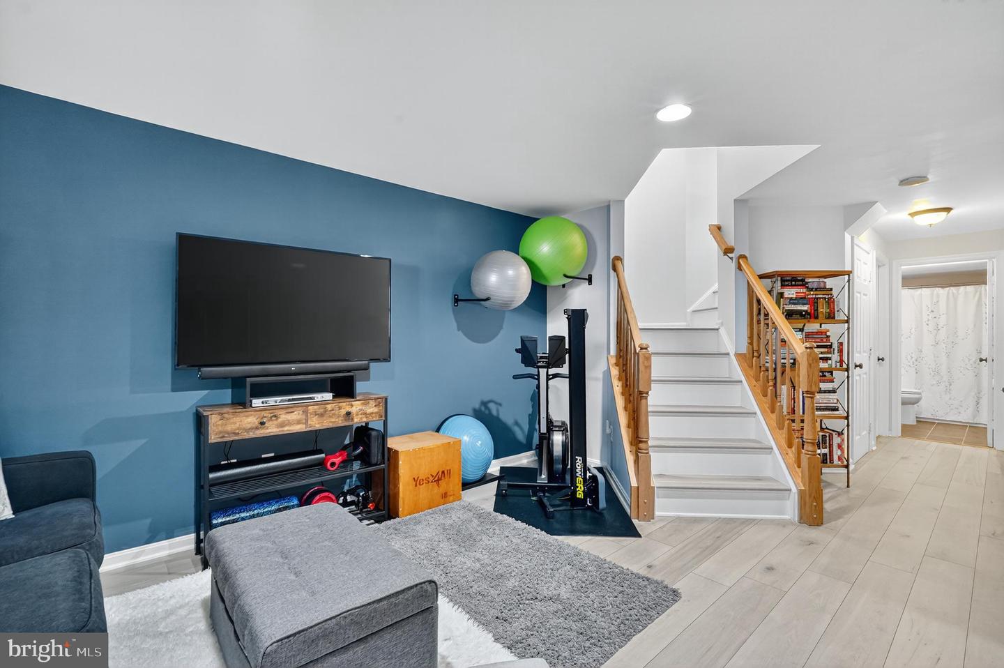 5702 CLAPHAM RD, ALEXANDRIA, Virginia 22315, 3 Bedrooms Bedrooms, ,3 BathroomsBathrooms,Residential,For sale,5702 CLAPHAM RD,VAFX2259618 MLS # VAFX2259618