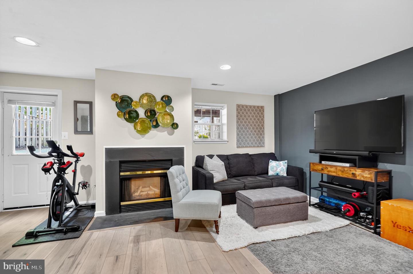 5702 CLAPHAM RD, ALEXANDRIA, Virginia 22315, 3 Bedrooms Bedrooms, ,3 BathroomsBathrooms,Residential,For sale,5702 CLAPHAM RD,VAFX2259618 MLS # VAFX2259618