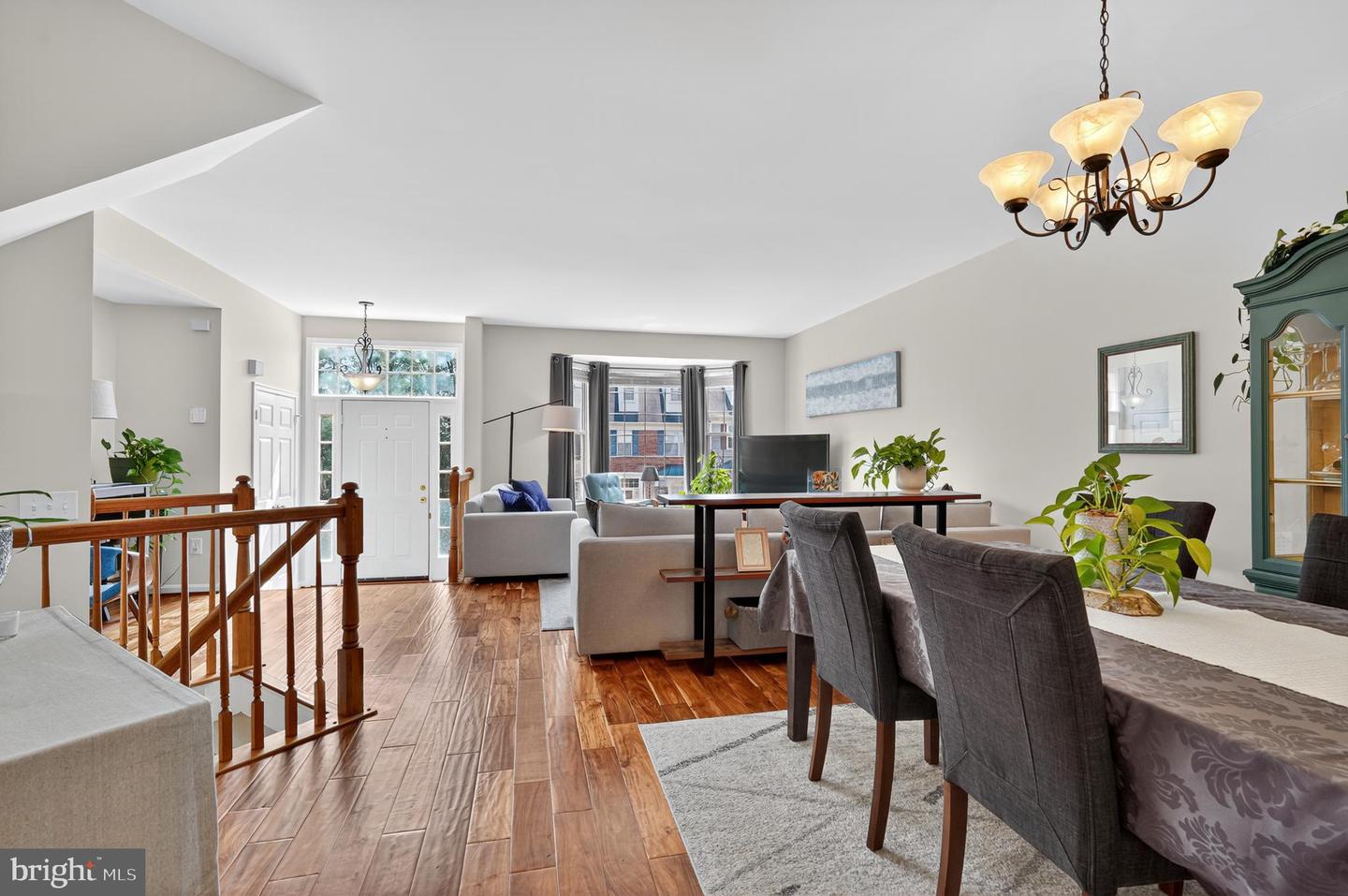 5702 CLAPHAM RD, ALEXANDRIA, Virginia 22315, 3 Bedrooms Bedrooms, ,3 BathroomsBathrooms,Residential,For sale,5702 CLAPHAM RD,VAFX2259618 MLS # VAFX2259618