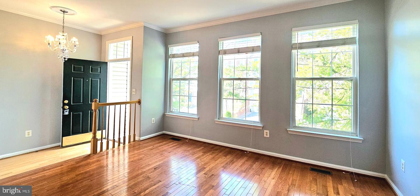 6623 PATENT PARISH LN, ALEXANDRIA, Virginia 22315, 3 Bedrooms Bedrooms, ,2 BathroomsBathrooms,Residential,For sale,6623 PATENT PARISH LN,VAFX2262104 MLS # VAFX2262104