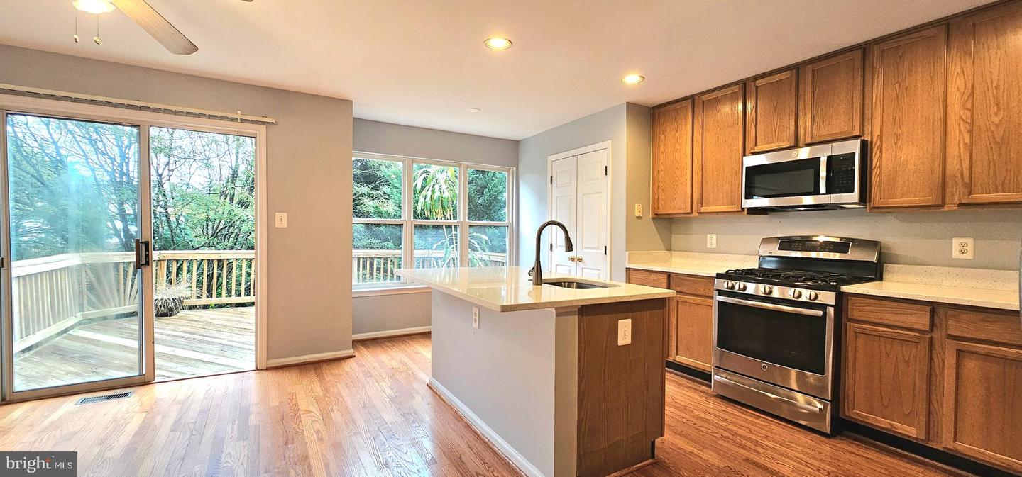 6623 PATENT PARISH LN, ALEXANDRIA, Virginia 22315, 3 Bedrooms Bedrooms, ,2 BathroomsBathrooms,Residential,For sale,6623 PATENT PARISH LN,VAFX2262104 MLS # VAFX2262104