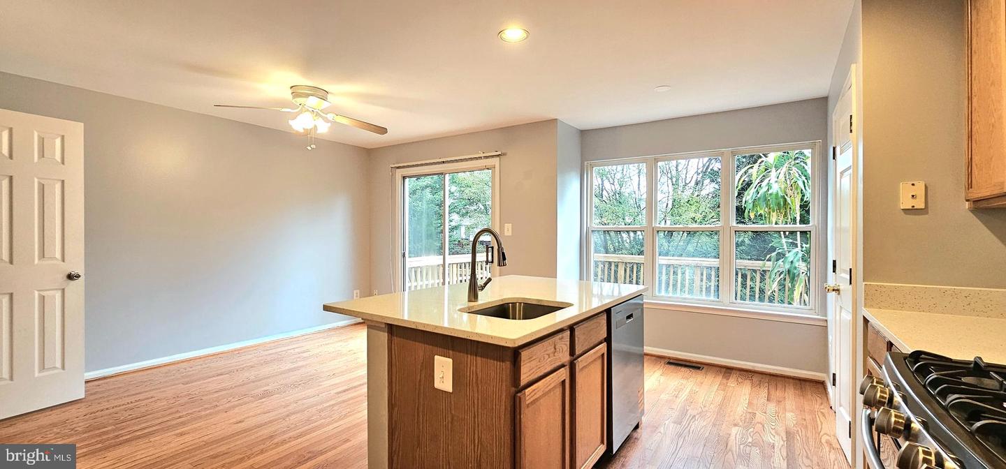 6623 PATENT PARISH LN, ALEXANDRIA, Virginia 22315, 3 Bedrooms Bedrooms, ,2 BathroomsBathrooms,Residential,For sale,6623 PATENT PARISH LN,VAFX2262104 MLS # VAFX2262104