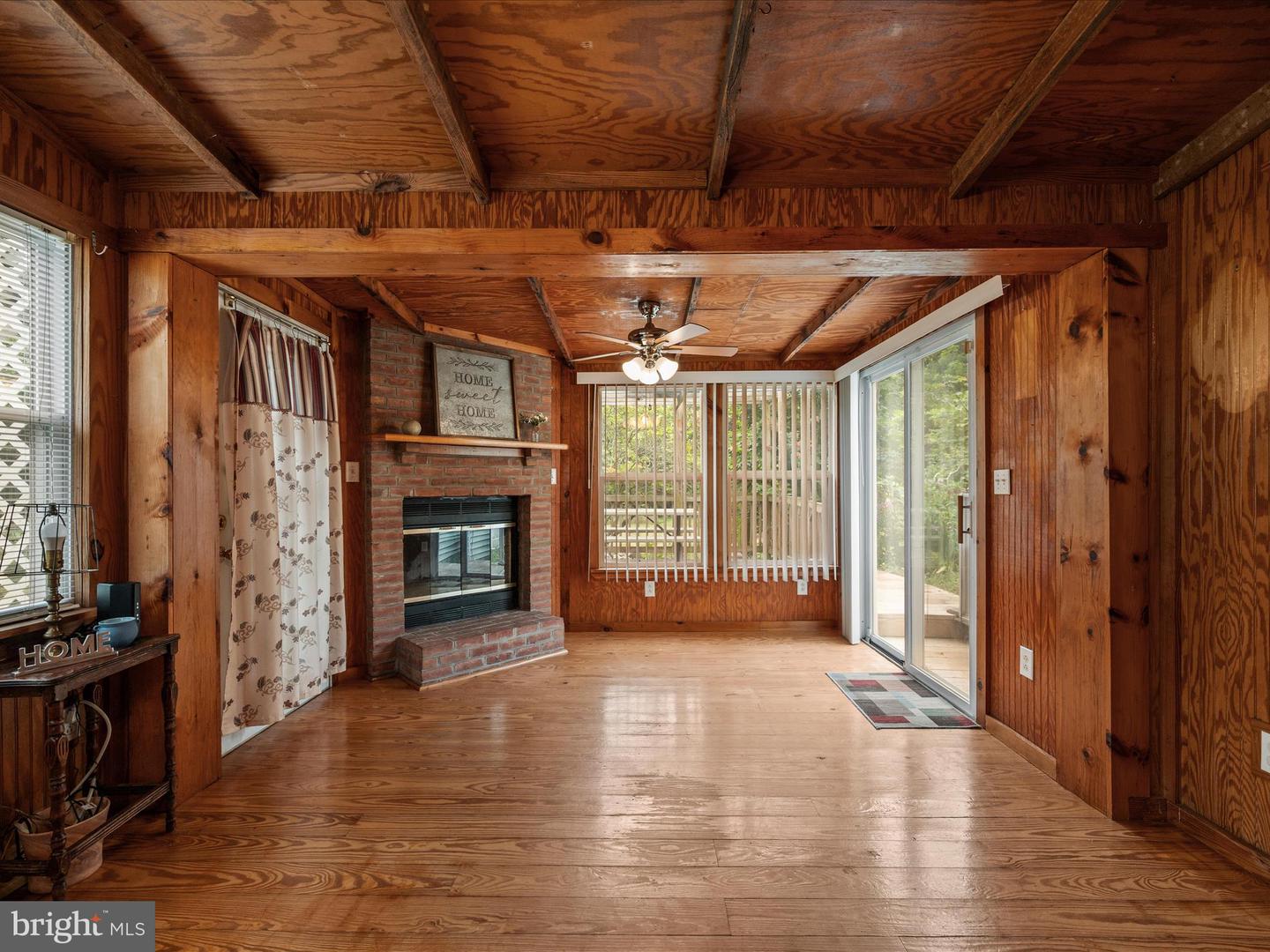 2050 CRUMS CHURCH RD, BERRYVILLE, Virginia 22611, 3 Bedrooms Bedrooms, ,2 BathroomsBathrooms,Residential,For sale,2050 CRUMS CHURCH RD,VACL2005982 MLS # VACL2005982