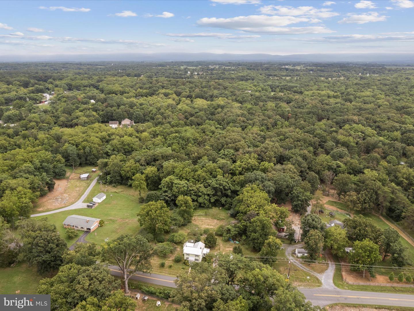 2050 CRUMS CHURCH RD, BERRYVILLE, Virginia 22611, 3 Bedrooms Bedrooms, ,2 BathroomsBathrooms,Residential,For sale,2050 CRUMS CHURCH RD,VACL2005982 MLS # VACL2005982