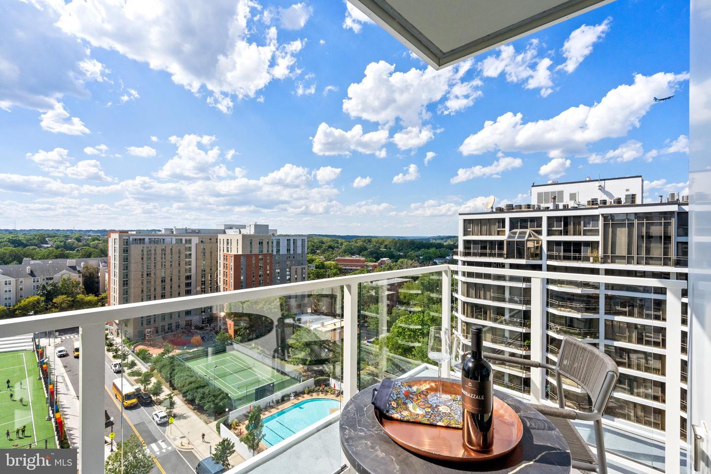1781 N PIERCE ST #1201, ARLINGTON, Virginia 22209, 3 Bedrooms Bedrooms, ,2 BathroomsBathrooms,Residential,For sale,1781 N PIERCE ST #1201,VAAR2062730 MLS # VAAR2062730