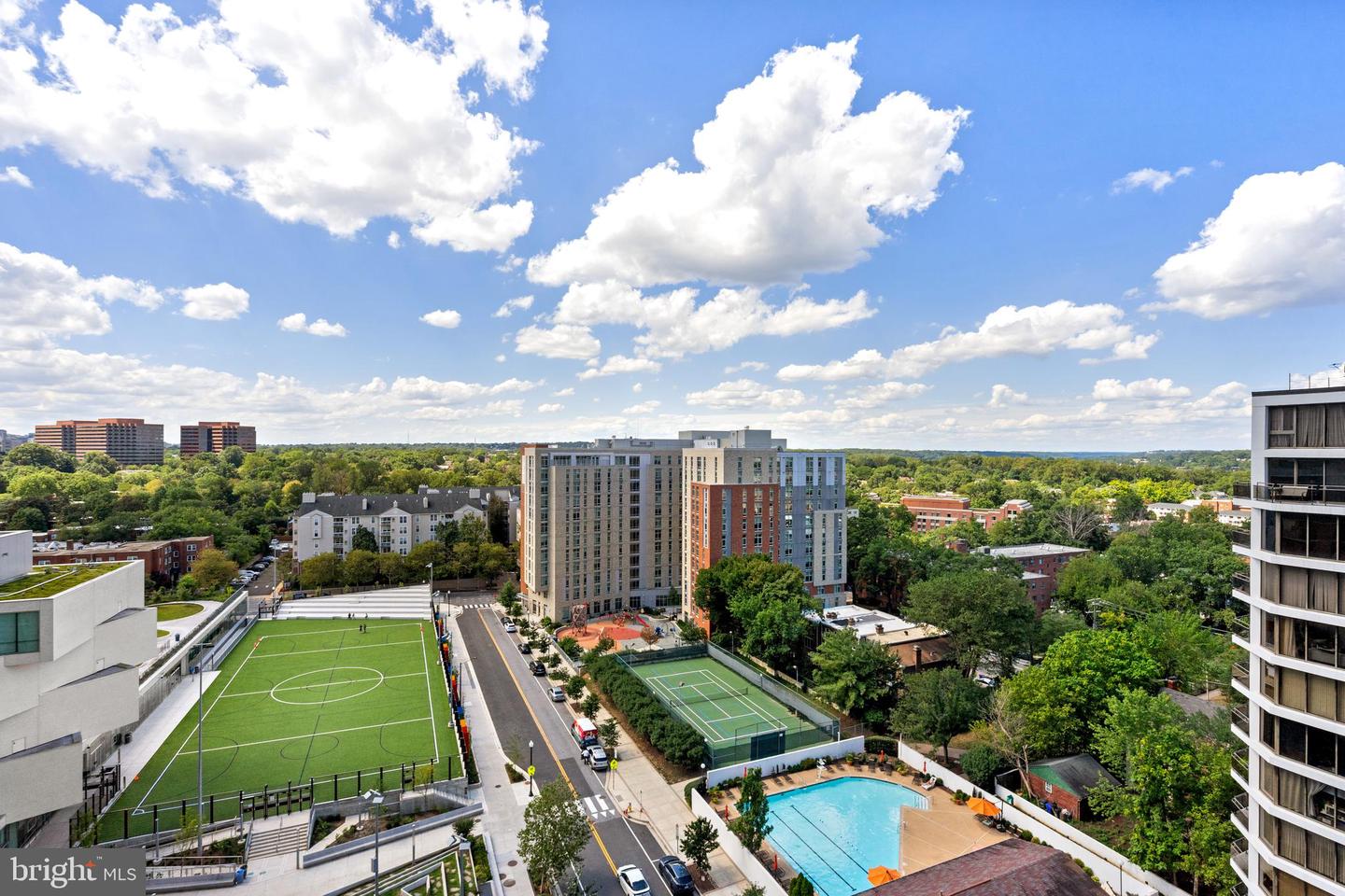 1781 N PIERCE ST #1201, ARLINGTON, Virginia 22209, 3 Bedrooms Bedrooms, ,2 BathroomsBathrooms,Residential,For sale,1781 N PIERCE ST #1201,VAAR2062730 MLS # VAAR2062730