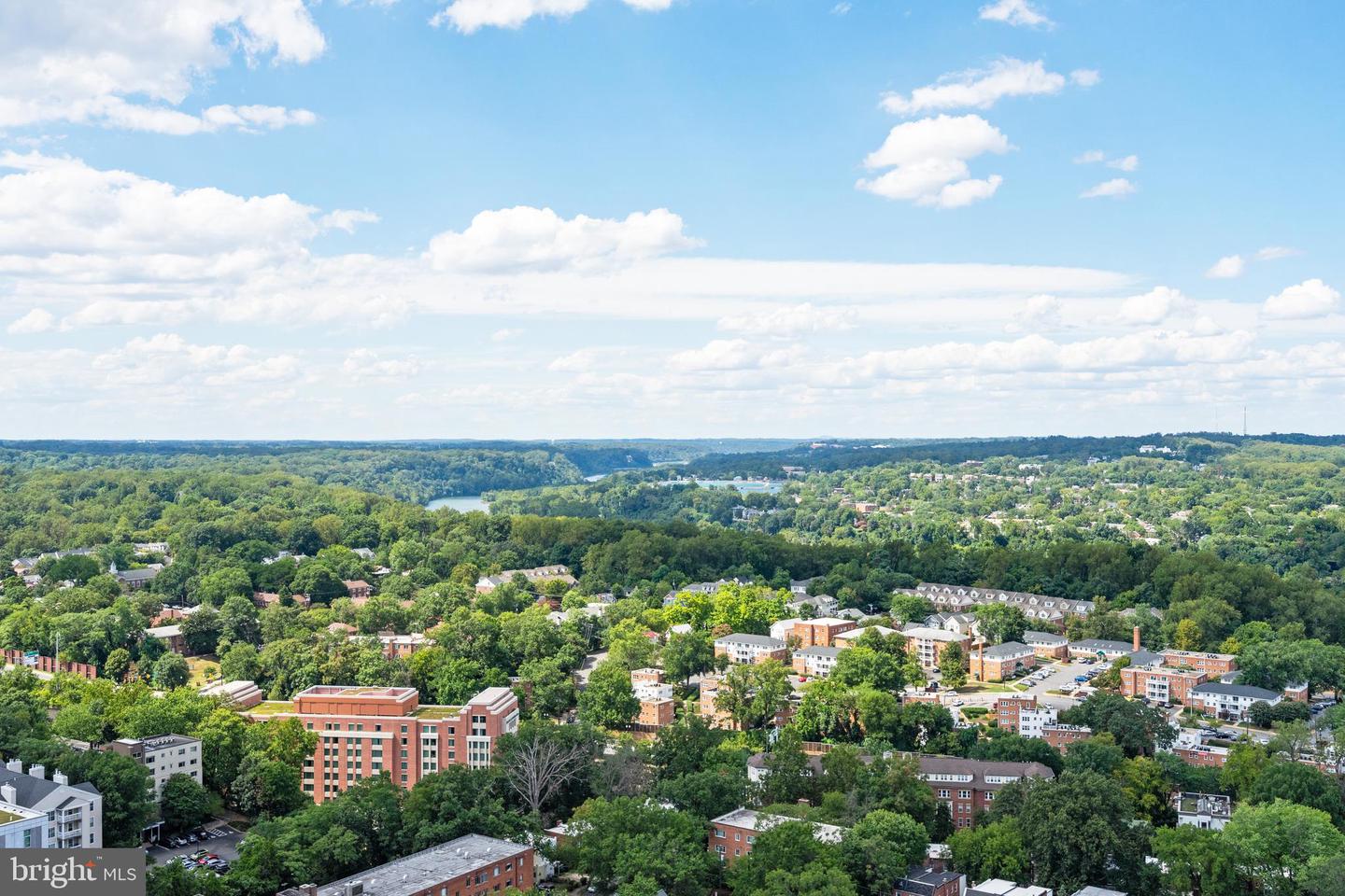 1781 N PIERCE ST #1201, ARLINGTON, Virginia 22209, 3 Bedrooms Bedrooms, ,2 BathroomsBathrooms,Residential,For sale,1781 N PIERCE ST #1201,VAAR2062730 MLS # VAAR2062730