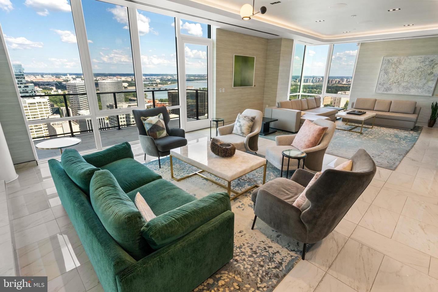 1781 N PIERCE ST #1201, ARLINGTON, Virginia 22209, 3 Bedrooms Bedrooms, ,2 BathroomsBathrooms,Residential,For sale,1781 N PIERCE ST #1201,VAAR2062730 MLS # VAAR2062730