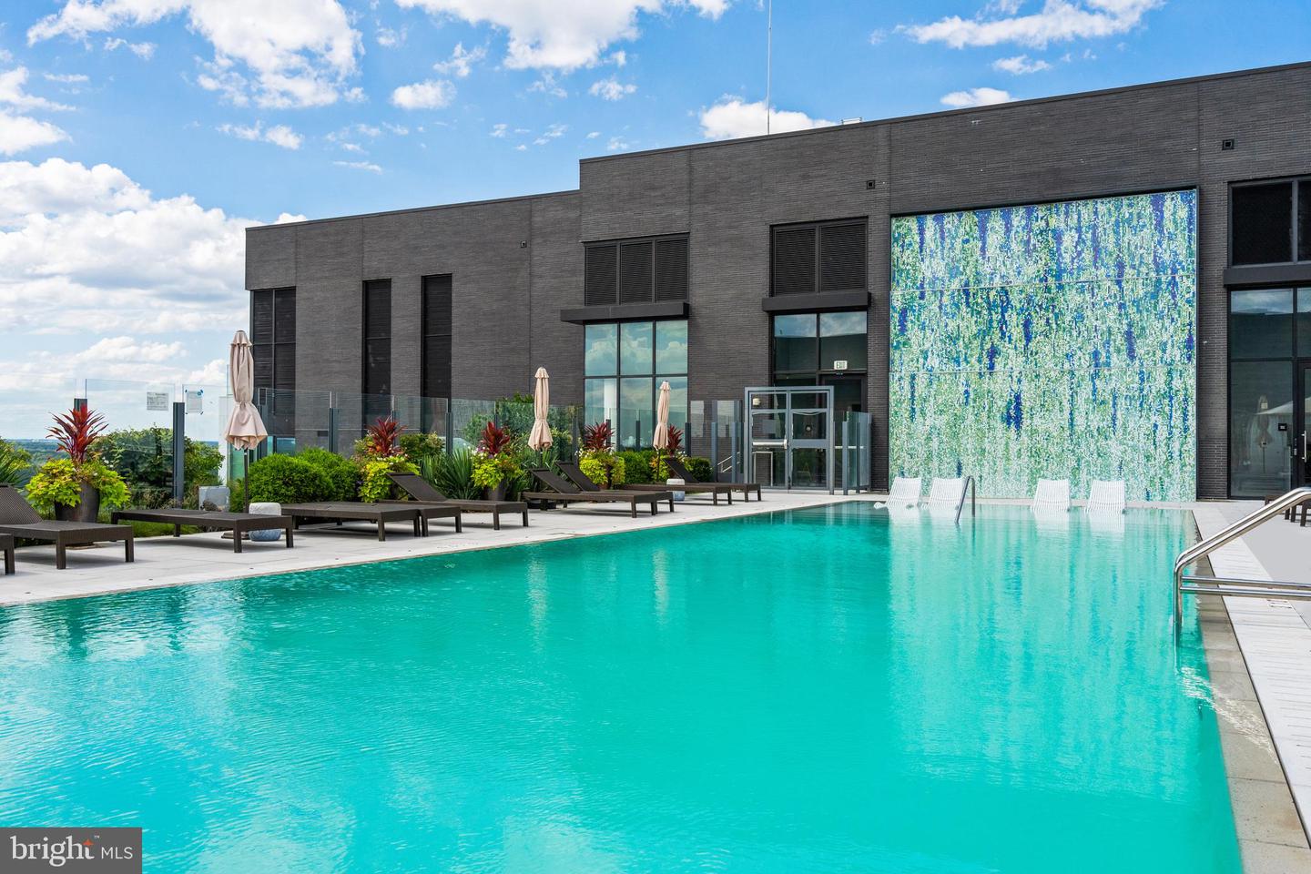 1781 N PIERCE ST #1201, ARLINGTON, Virginia 22209, 3 Bedrooms Bedrooms, ,2 BathroomsBathrooms,Residential,For sale,1781 N PIERCE ST #1201,VAAR2062730 MLS # VAAR2062730