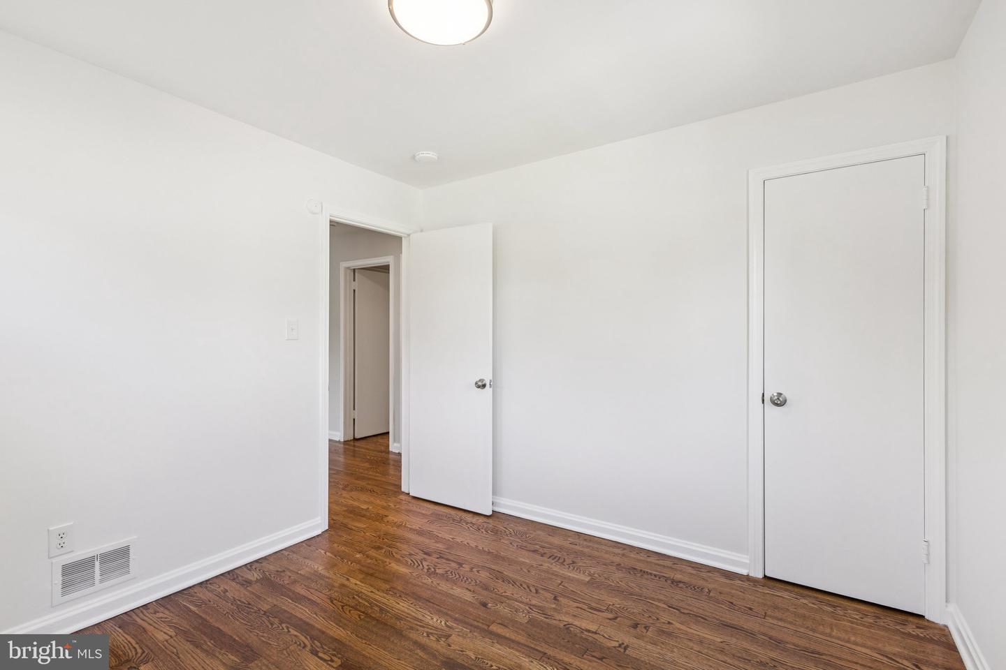 6112 PAULONIA RD, ALEXANDRIA, Virginia 22310, 4 Bedrooms Bedrooms, ,2 BathroomsBathrooms,Residential,For sale,6112 PAULONIA RD,VAFX2264018 MLS # VAFX2264018