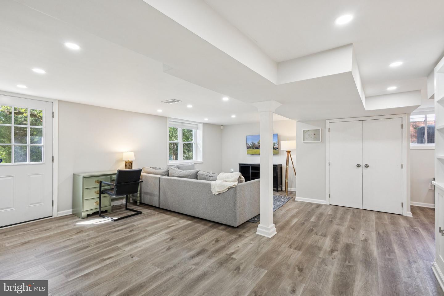 6112 PAULONIA RD, ALEXANDRIA, Virginia 22310, 4 Bedrooms Bedrooms, ,2 BathroomsBathrooms,Residential,For sale,6112 PAULONIA RD,VAFX2264018 MLS # VAFX2264018