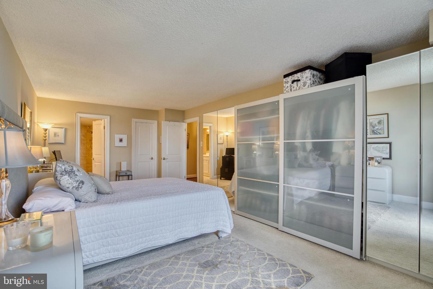 1800 OLD MEADOW RD #1121, MCLEAN, Virginia 22102, 2 Bedrooms Bedrooms, ,2 BathroomsBathrooms,Residential,For sale,1800 OLD MEADOW RD #1121,VAFX2264186 MLS # VAFX2264186 1800 OLD MEADOW RD #1121, MCLEAN, Virginia 22102, 2 Bedrooms Bedrooms, ,2 BathroomsBathrooms,Residential,For sale,1800 OLD MEADOW RD #1121,VAFX2264186 MLS # VAFX2264186