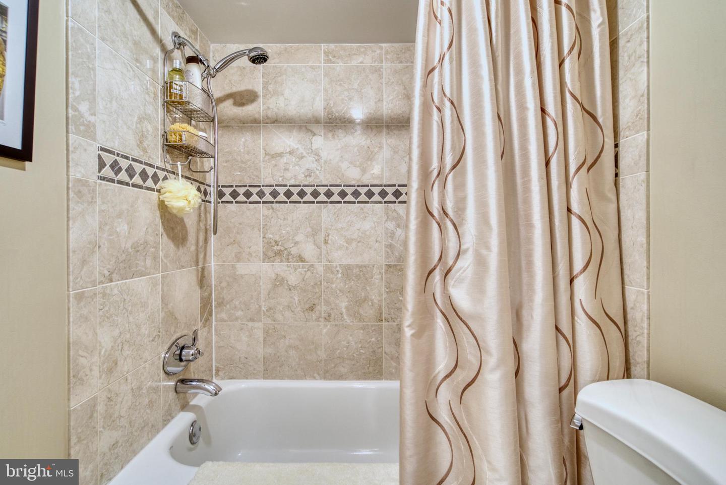 1800 OLD MEADOW RD #1121, MCLEAN, Virginia 22102, 2 Bedrooms Bedrooms, ,2 BathroomsBathrooms,Residential,For sale,1800 OLD MEADOW RD #1121,VAFX2264186 MLS # VAFX2264186 1800 OLD MEADOW RD #1121, MCLEAN, Virginia 22102, 2 Bedrooms Bedrooms, ,2 BathroomsBathrooms,Residential,For sale,1800 OLD MEADOW RD #1121,VAFX2264186 MLS # VAFX2264186