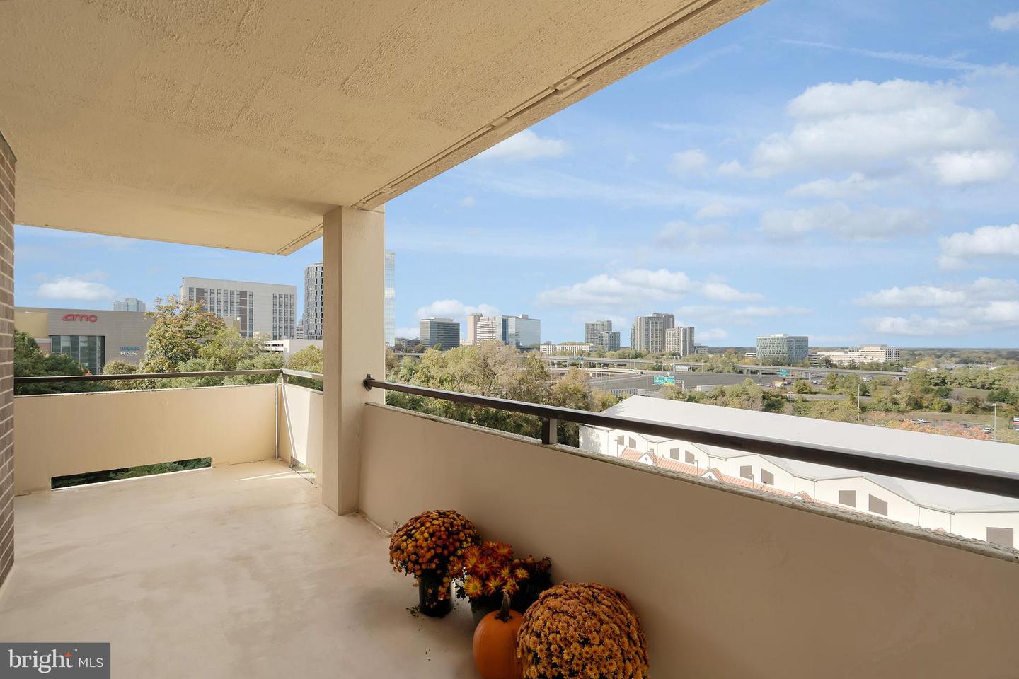 1800 OLD MEADOW RD #1121, MCLEAN, Virginia 22102, 2 Bedrooms Bedrooms, ,2 BathroomsBathrooms,Residential,For sale,1800 OLD MEADOW RD #1121,VAFX2264186 MLS # VAFX2264186 1800 OLD MEADOW RD #1121, MCLEAN, Virginia 22102, 2 Bedrooms Bedrooms, ,2 BathroomsBathrooms,Residential,For sale,1800 OLD MEADOW RD #1121,VAFX2264186 MLS # VAFX2264186