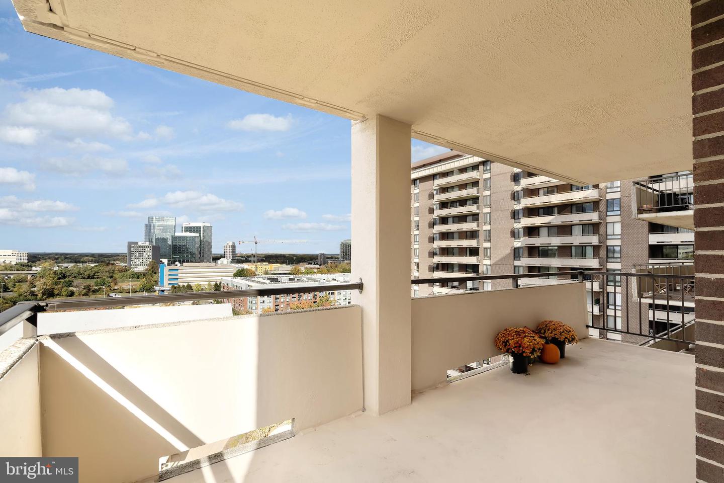 1800 OLD MEADOW RD #1121, MCLEAN, Virginia 22102, 2 Bedrooms Bedrooms, ,2 BathroomsBathrooms,Residential,For sale,1800 OLD MEADOW RD #1121,VAFX2264186 MLS # VAFX2264186 1800 OLD MEADOW RD #1121, MCLEAN, Virginia 22102, 2 Bedrooms Bedrooms, ,2 BathroomsBathrooms,Residential,For sale,1800 OLD MEADOW RD #1121,VAFX2264186 MLS # VAFX2264186