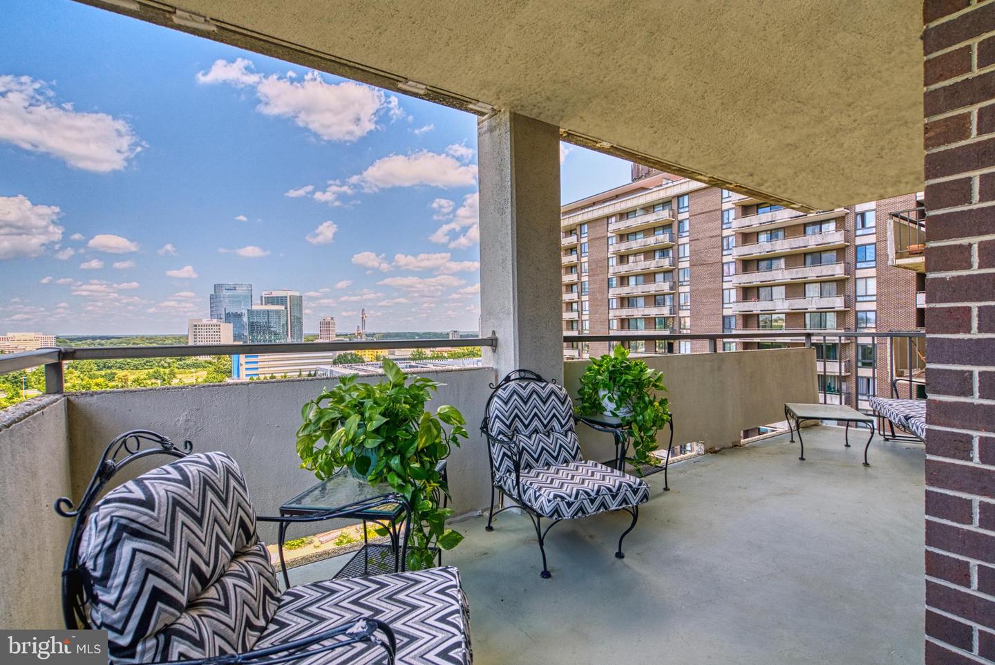 1800 OLD MEADOW RD #1121, MCLEAN, Virginia 22102, 2 Bedrooms Bedrooms, ,2 BathroomsBathrooms,Residential,For sale,1800 OLD MEADOW RD #1121,VAFX2264186 MLS # VAFX2264186 1800 OLD MEADOW RD #1121, MCLEAN, Virginia 22102, 2 Bedrooms Bedrooms, ,2 BathroomsBathrooms,Residential,For sale,1800 OLD MEADOW RD #1121,VAFX2264186 MLS # VAFX2264186