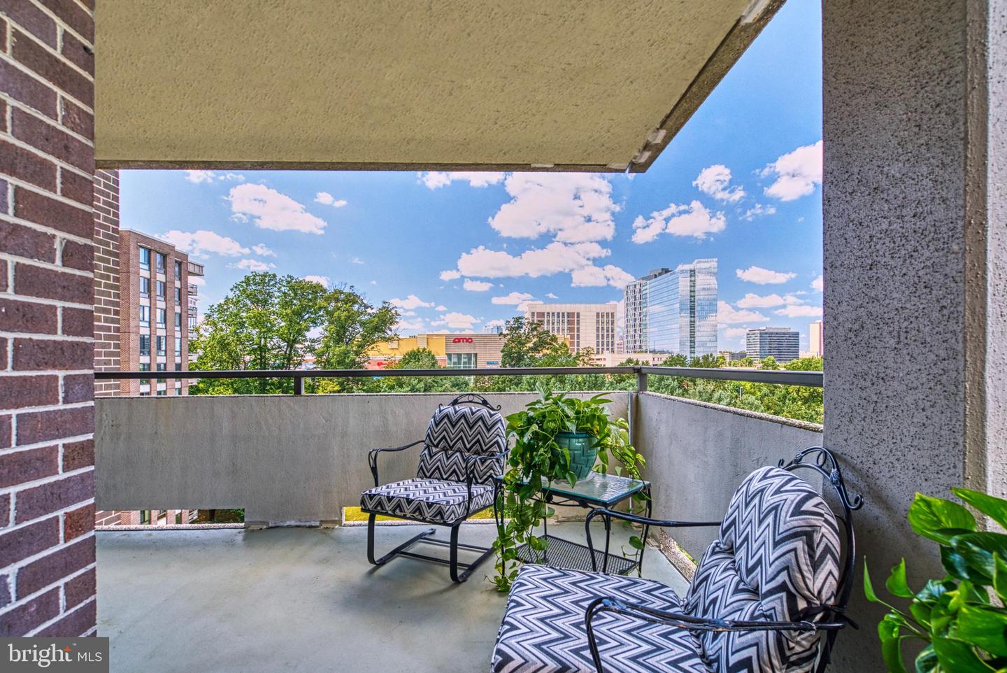 1800 OLD MEADOW RD #1121, MCLEAN, Virginia 22102, 2 Bedrooms Bedrooms, ,2 BathroomsBathrooms,Residential,For sale,1800 OLD MEADOW RD #1121,VAFX2264186 MLS # VAFX2264186 1800 OLD MEADOW RD #1121, MCLEAN, Virginia 22102, 2 Bedrooms Bedrooms, ,2 BathroomsBathrooms,Residential,For sale,1800 OLD MEADOW RD #1121,VAFX2264186 MLS # VAFX2264186