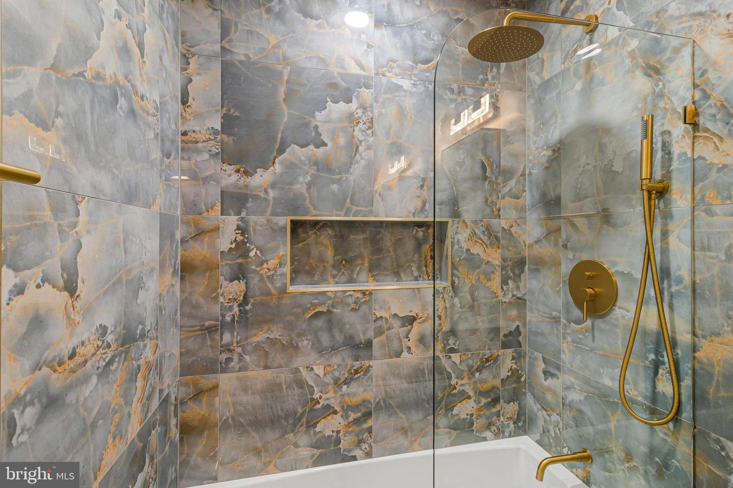 1609 17TH ST SE #202, WASHINGTON, District Of Columbia 20020, 2 Bedrooms Bedrooms, ,1 BathroomBathrooms,Residential,For sale,1609 17TH ST SE #202,DCDC2217548 MLS # DCDC2217548 1609 17TH ST SE #202, WASHINGTON, District Of Columbia 20020, 2 Bedrooms Bedrooms, ,1 BathroomBathrooms,Residential,For sale,1609 17TH ST SE #202,DCDC2217548 MLS # DCDC2217548