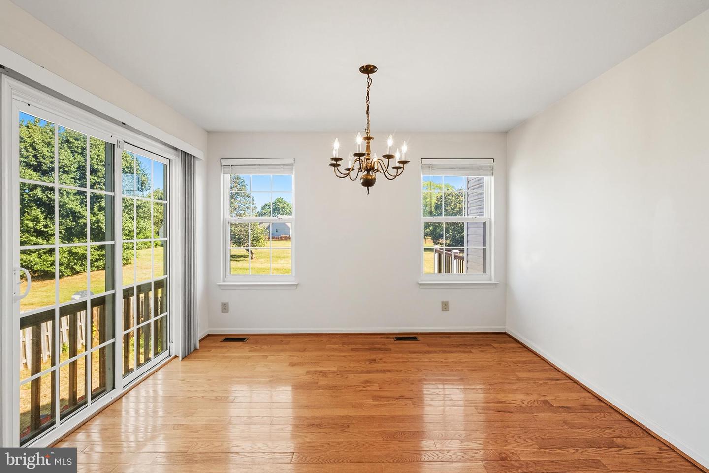 7133 WYTHEVILLE CIR, FREDERICKSBURG, Virginia 22407, 3 Bedrooms Bedrooms, ,2 BathroomsBathrooms,Residential,For sale,7133 WYTHEVILLE CIR,VASP2035922 MLS # VASP2035922