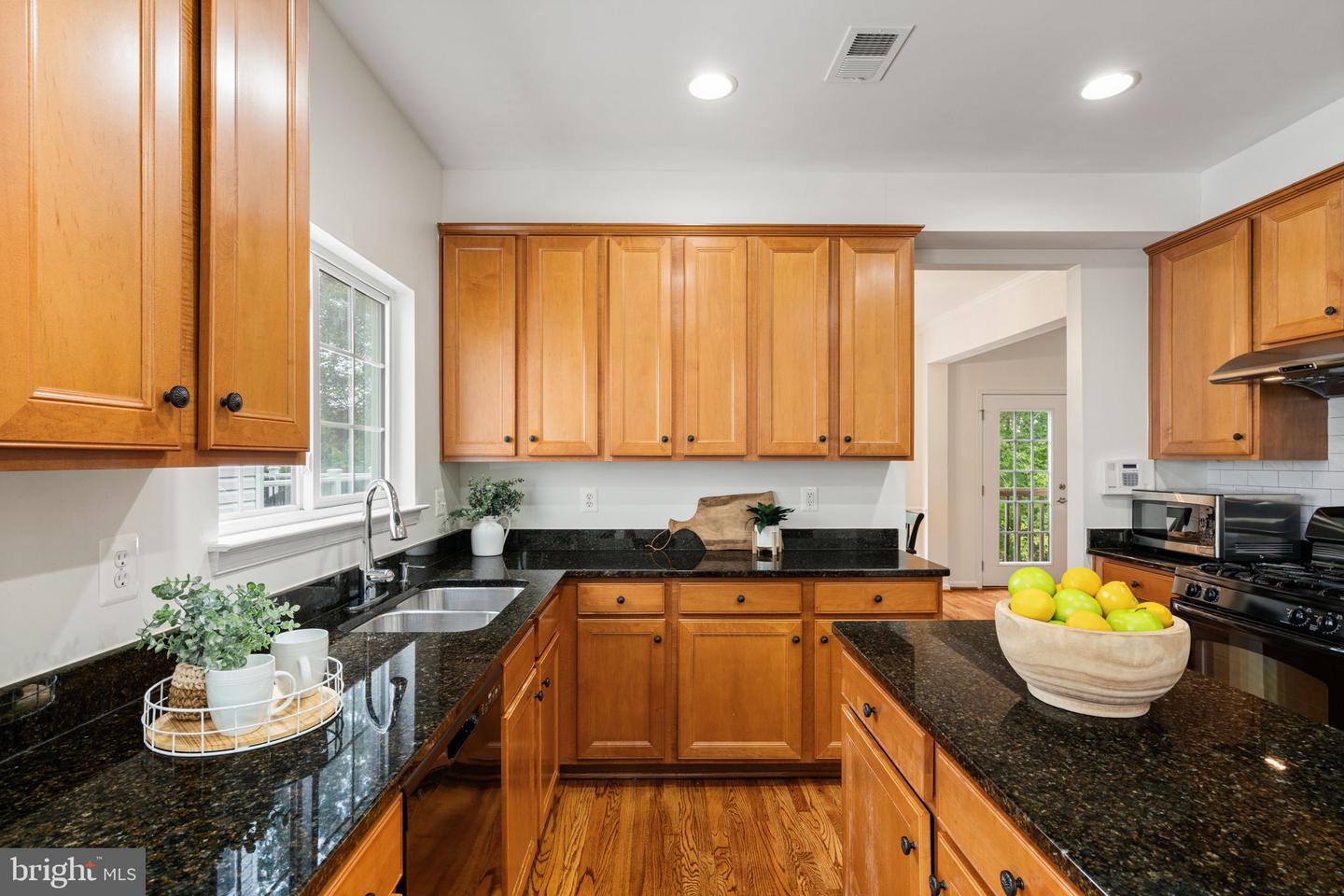 3130 EAGLE TALON ST, WOODBRIDGE, Virginia 22191, 4 Bedrooms Bedrooms, ,3 BathroomsBathrooms,Residential,For sale,3130 EAGLE TALON ST,VAPW2102962 MLS # VAPW2102962