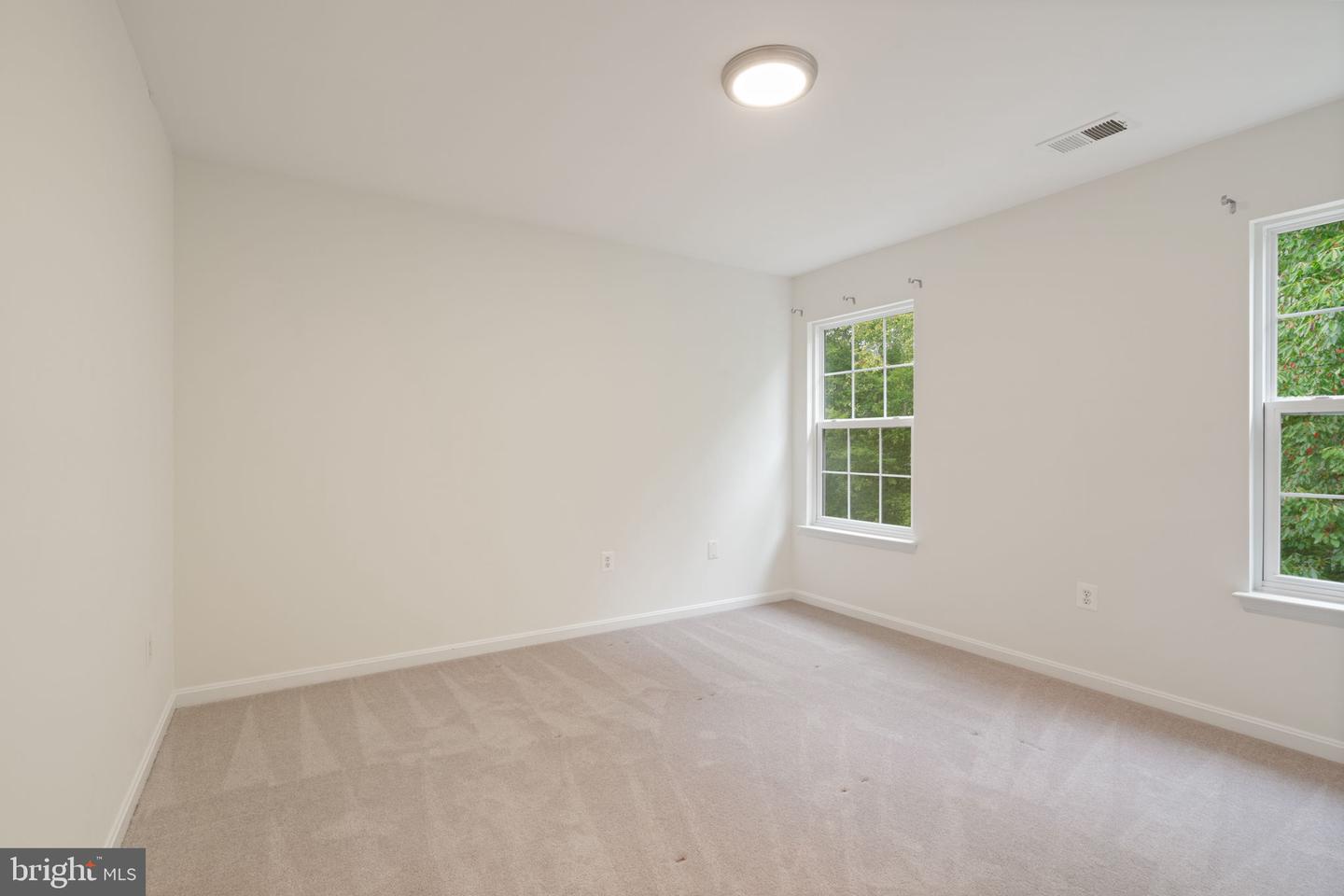 3130 EAGLE TALON ST, WOODBRIDGE, Virginia 22191, 4 Bedrooms Bedrooms, ,3 BathroomsBathrooms,Residential,For sale,3130 EAGLE TALON ST,VAPW2102962 MLS # VAPW2102962