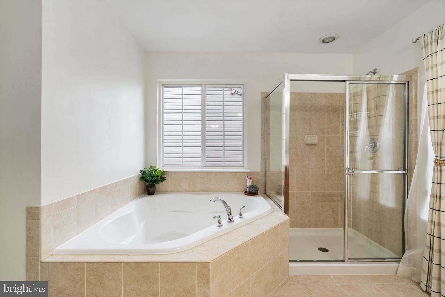 3130 EAGLE TALON ST, WOODBRIDGE, Virginia 22191, 4 Bedrooms Bedrooms, ,3 BathroomsBathrooms,Residential,For sale,3130 EAGLE TALON ST,VAPW2102962 MLS # VAPW2102962