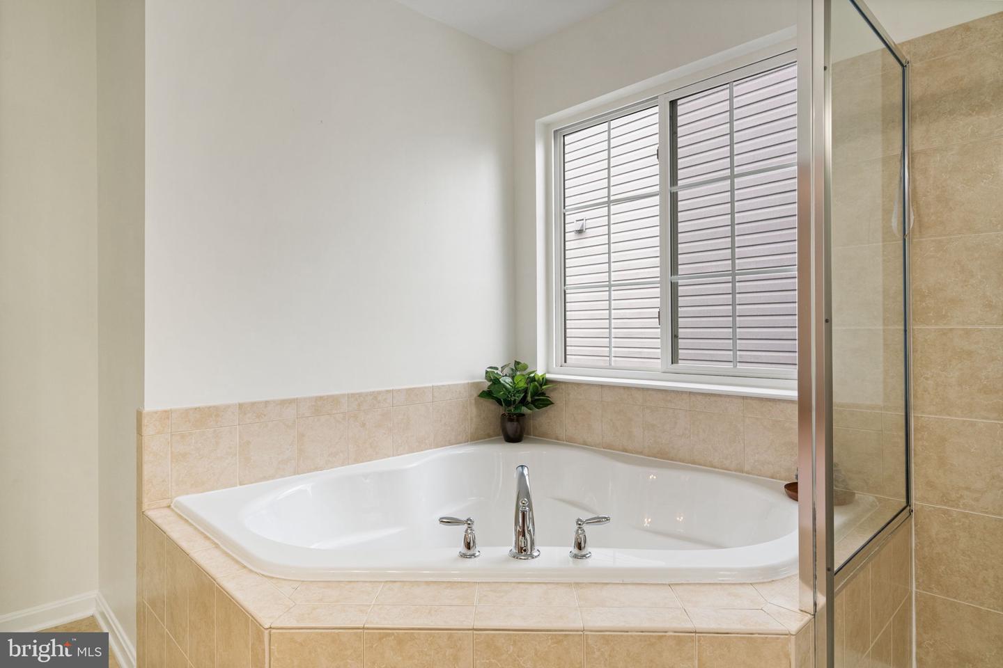 3130 EAGLE TALON ST, WOODBRIDGE, Virginia 22191, 4 Bedrooms Bedrooms, ,3 BathroomsBathrooms,Residential,For sale,3130 EAGLE TALON ST,VAPW2102962 MLS # VAPW2102962