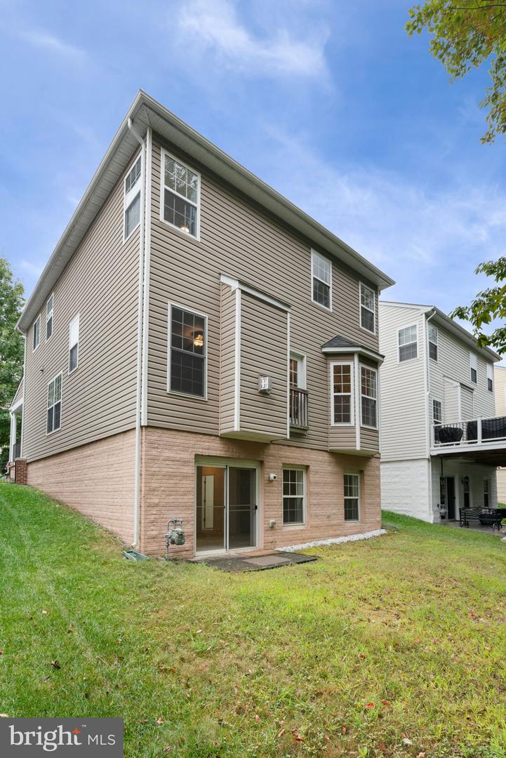 3130 EAGLE TALON ST, WOODBRIDGE, Virginia 22191, 4 Bedrooms Bedrooms, ,3 BathroomsBathrooms,Residential,For sale,3130 EAGLE TALON ST,VAPW2102962 MLS # VAPW2102962