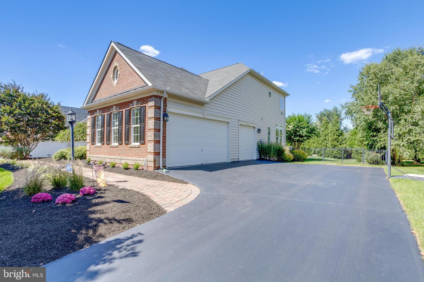 42662 GULICKS LANDING CT, ASHBURN, Virginia 20148, 5 Bedrooms Bedrooms, ,4 BathroomsBathrooms,Residential,For sale,42662 GULICKS LANDING CT,VALO2105938 MLS # VALO2105938
