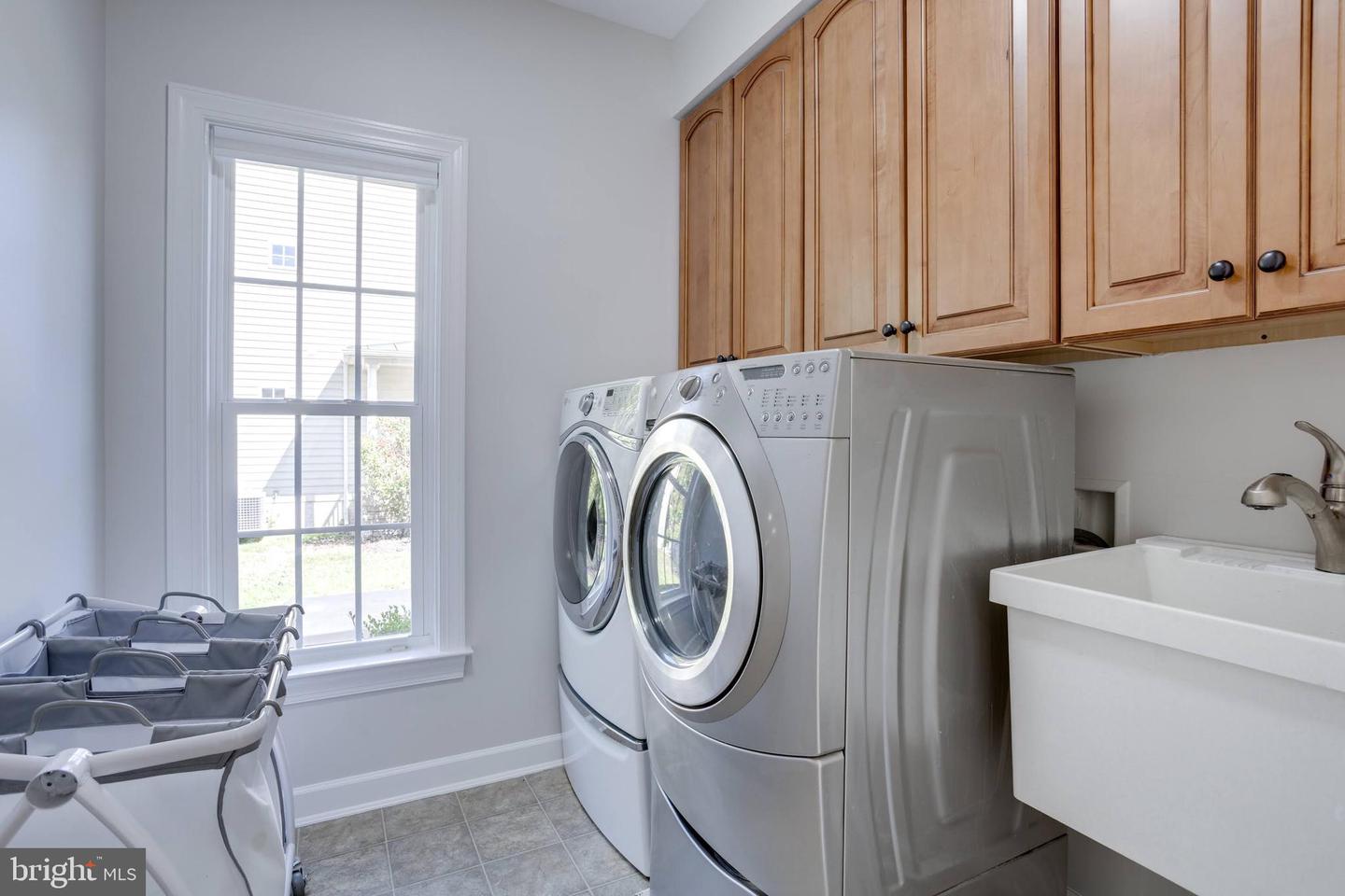 42662 GULICKS LANDING CT, ASHBURN, Virginia 20148, 5 Bedrooms Bedrooms, ,4 BathroomsBathrooms,Residential,For sale,42662 GULICKS LANDING CT,VALO2105938 MLS # VALO2105938