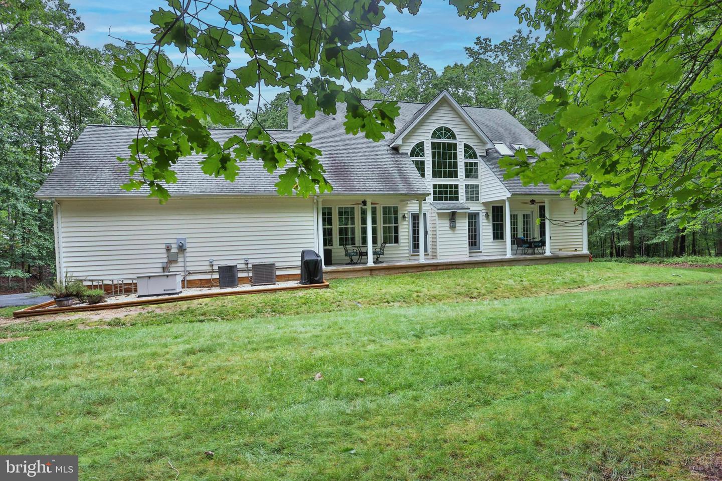 13608 S GENERAL SLOCUM CT, FREDERICKSBURG, Virginia 22407, 4 Bedrooms Bedrooms, ,3 BathroomsBathrooms,Residential,For sale,13608 S GENERAL SLOCUM CT,VASP2036130 MLS # VASP2036130