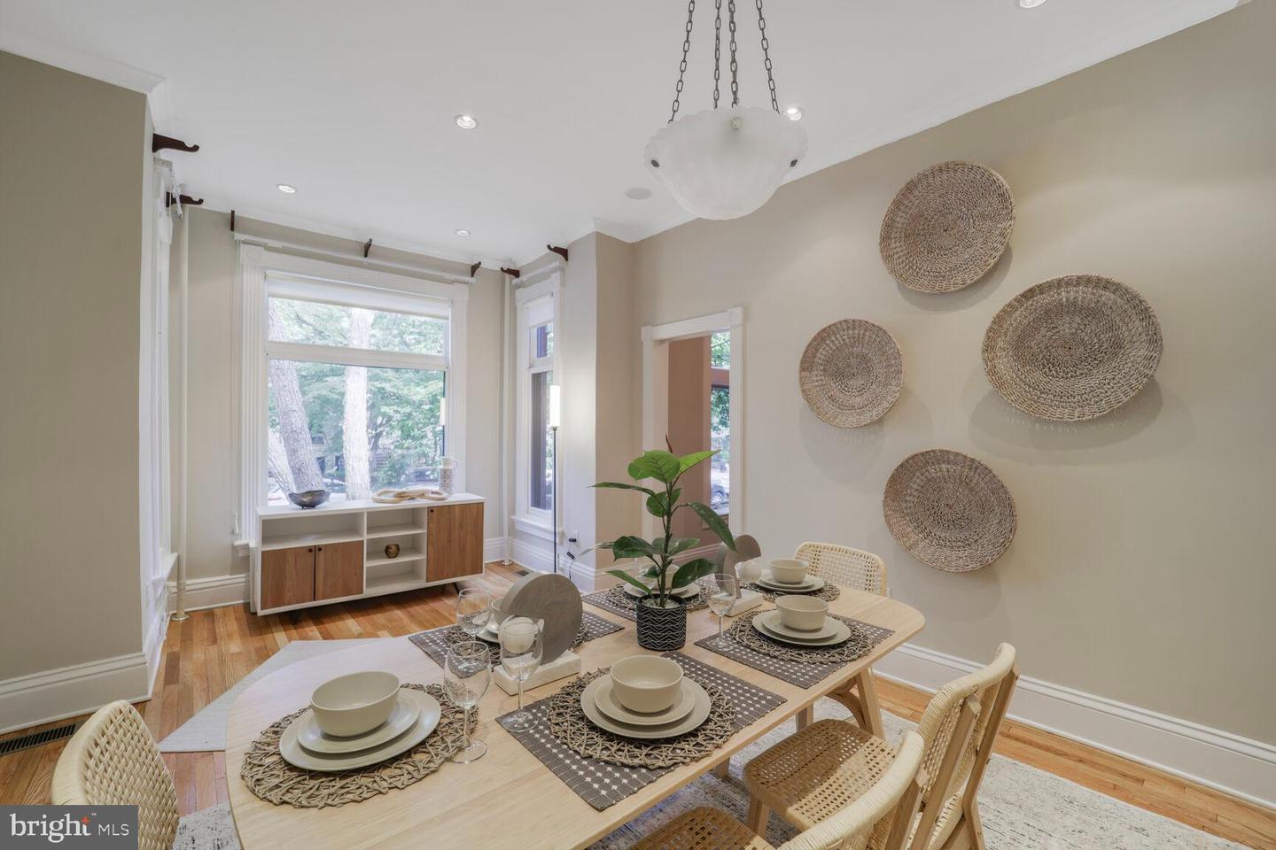 1752 17TH ST NW, WASHINGTON, District Of Columbia 20009, 5 Bedrooms Bedrooms, ,3 BathroomsBathrooms,Residential,For sale,1752 17TH ST NW,DCDC2221332 MLS # DCDC2221332