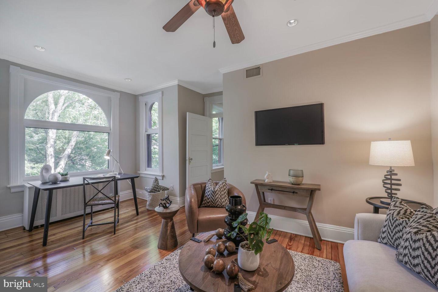 1752 17TH ST NW, WASHINGTON, District Of Columbia 20009, 5 Bedrooms Bedrooms, ,3 BathroomsBathrooms,Residential,For sale,1752 17TH ST NW,DCDC2221332 MLS # DCDC2221332