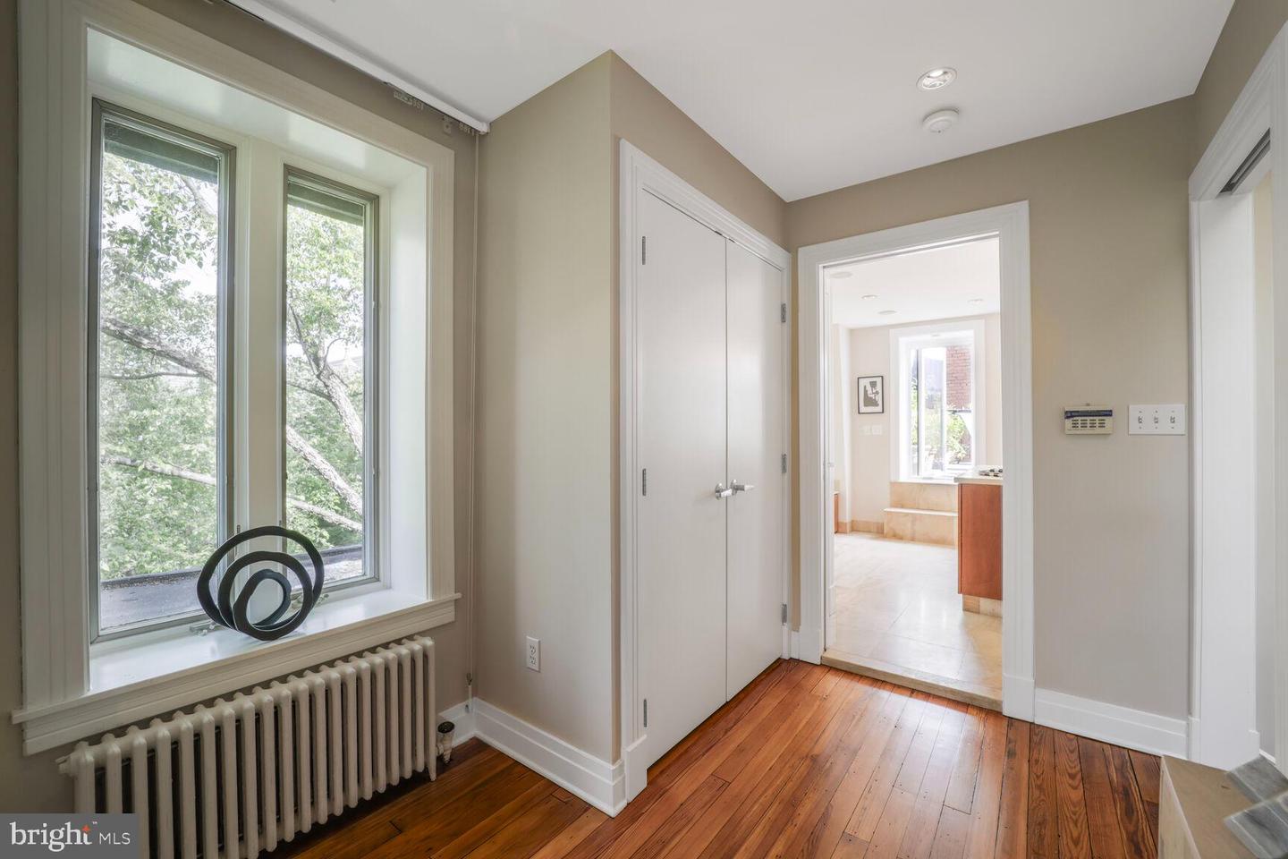 1752 17TH ST NW, WASHINGTON, District Of Columbia 20009, 5 Bedrooms Bedrooms, ,3 BathroomsBathrooms,Residential,For sale,1752 17TH ST NW,DCDC2221332 MLS # DCDC2221332