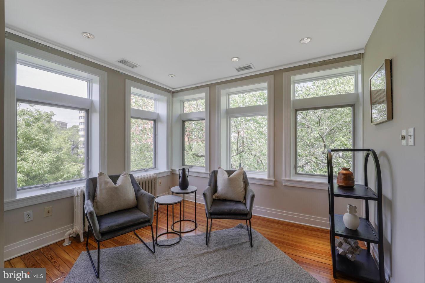 1752 17TH ST NW, WASHINGTON, District Of Columbia 20009, 5 Bedrooms Bedrooms, ,3 BathroomsBathrooms,Residential,For sale,1752 17TH ST NW,DCDC2221332 MLS # DCDC2221332