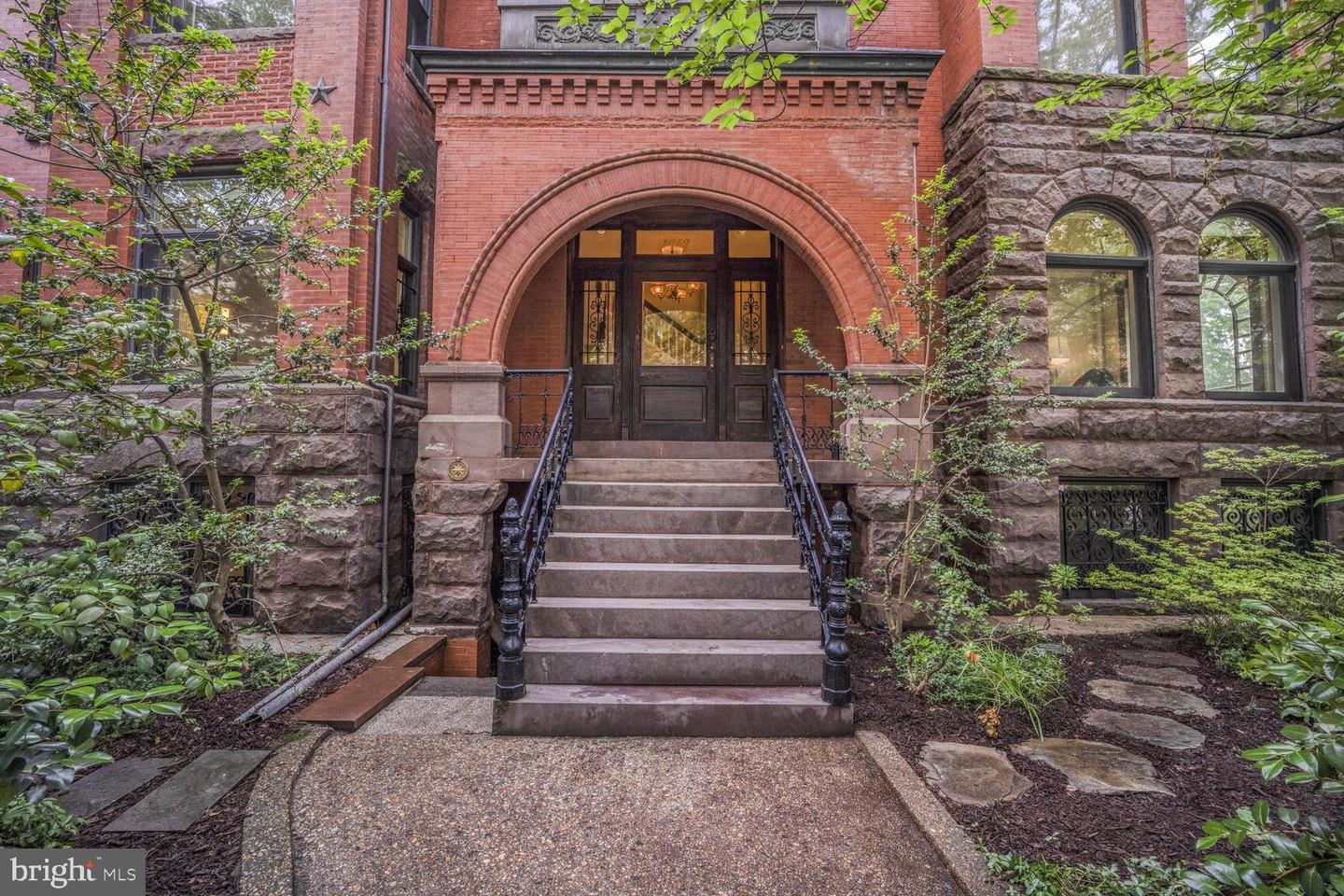 1752 17TH ST NW, WASHINGTON, District Of Columbia 20009, 5 Bedrooms Bedrooms, ,3 BathroomsBathrooms,Residential,For sale,1752 17TH ST NW,DCDC2221332 MLS # DCDC2221332