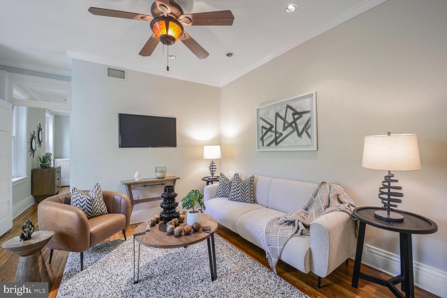 1752 17TH ST NW, WASHINGTON, District Of Columbia 20009, 5 Bedrooms Bedrooms, ,3 BathroomsBathrooms,Residential,For sale,1752 17TH ST NW,DCDC2221332 MLS # DCDC2221332