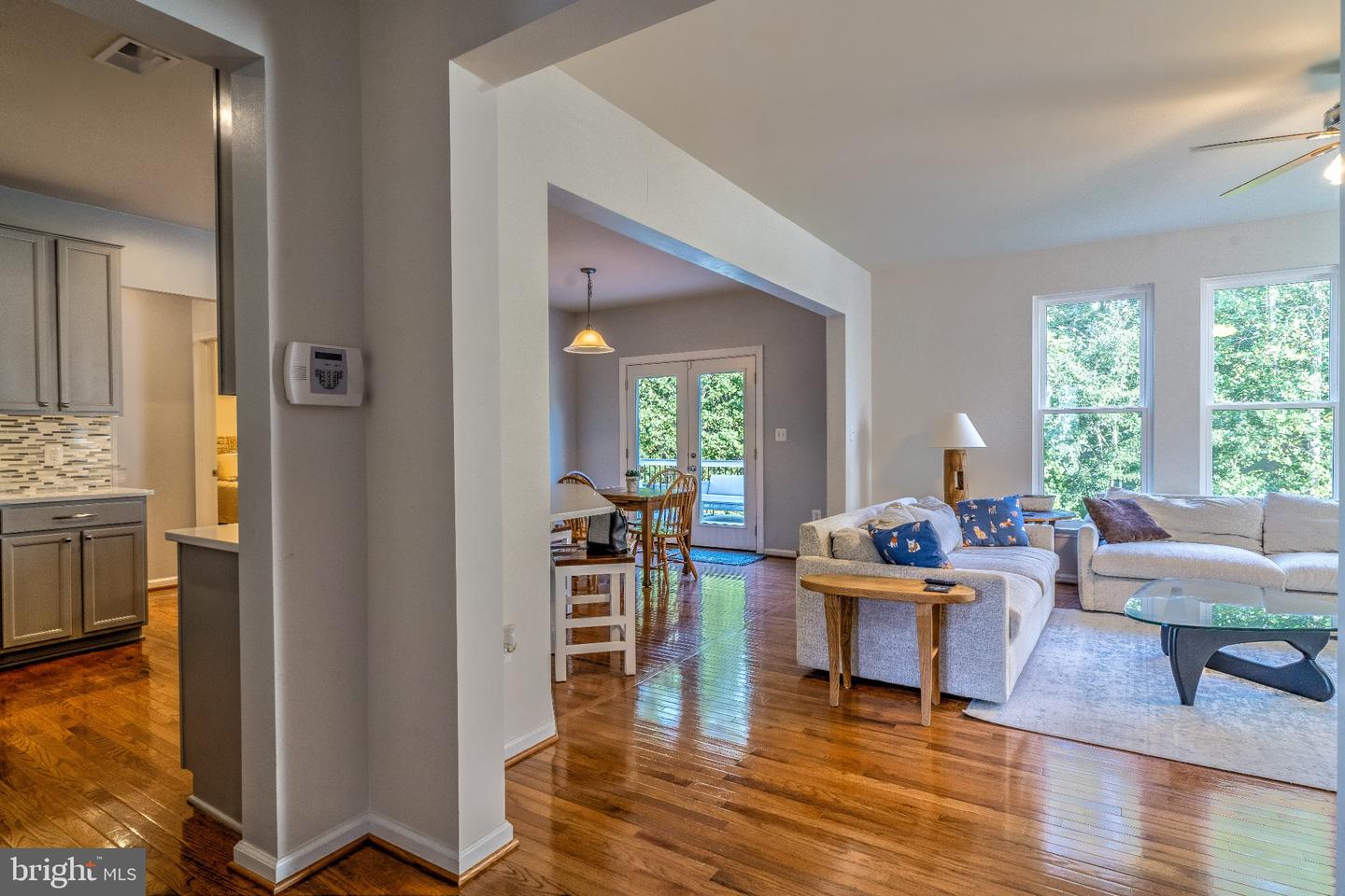 75 ROYAL CRESCENT WAY, FREDERICKSBURG, Virginia 22406, 5 Bedrooms Bedrooms, 8 Rooms Rooms,3 BathroomsBathrooms,Residential,For sale,75 ROYAL CRESCENT WAY,VAST2042586 MLS # VAST2042586