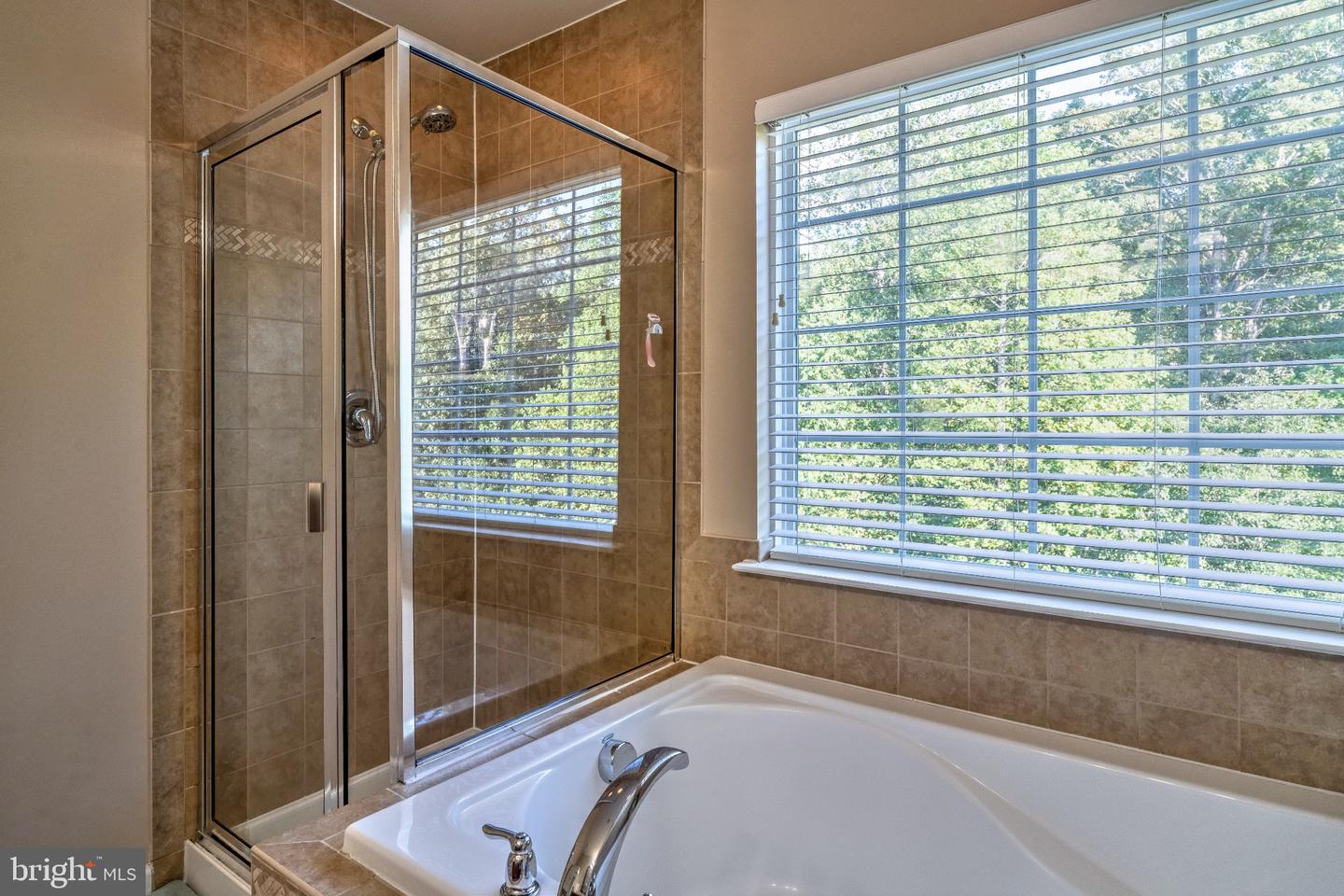 75 ROYAL CRESCENT WAY, FREDERICKSBURG, Virginia 22406, 5 Bedrooms Bedrooms, 8 Rooms Rooms,3 BathroomsBathrooms,Residential,For sale,75 ROYAL CRESCENT WAY,VAST2042586 MLS # VAST2042586