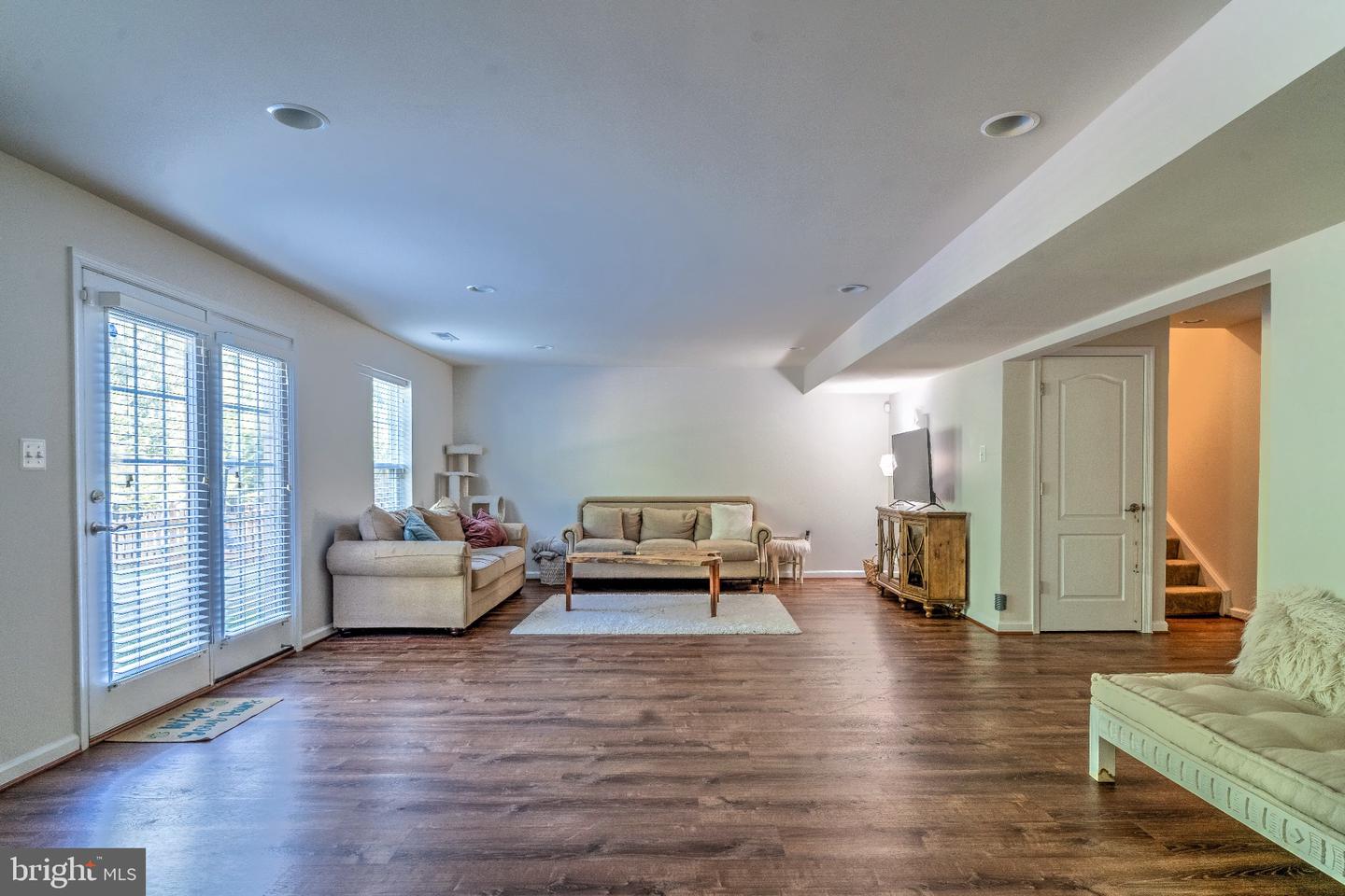 75 ROYAL CRESCENT WAY, FREDERICKSBURG, Virginia 22406, 5 Bedrooms Bedrooms, 8 Rooms Rooms,3 BathroomsBathrooms,Residential,For sale,75 ROYAL CRESCENT WAY,VAST2042586 MLS # VAST2042586
