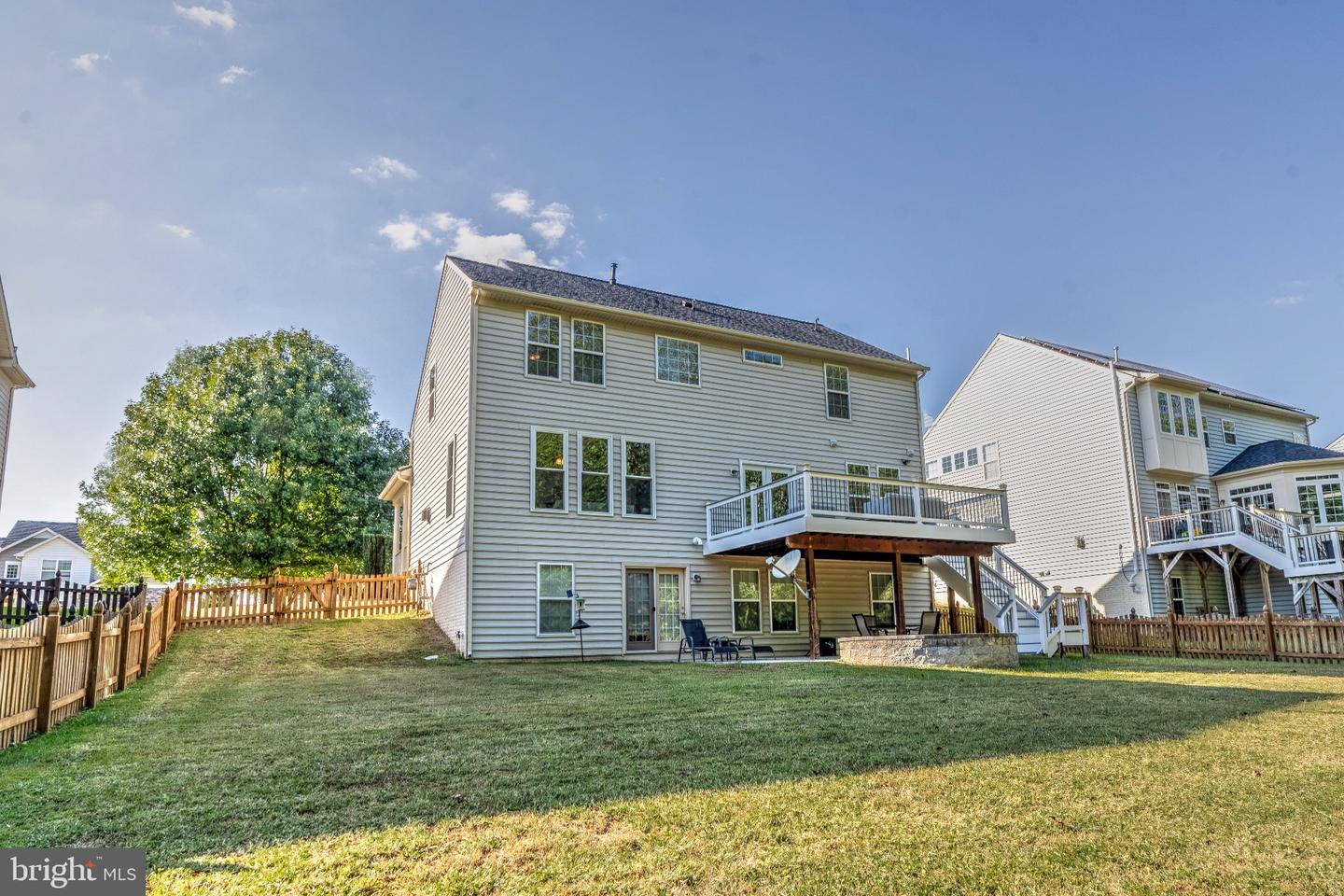 75 ROYAL CRESCENT WAY, FREDERICKSBURG, Virginia 22406, 5 Bedrooms Bedrooms, 8 Rooms Rooms,3 BathroomsBathrooms,Residential,For sale,75 ROYAL CRESCENT WAY,VAST2042586 MLS # VAST2042586
