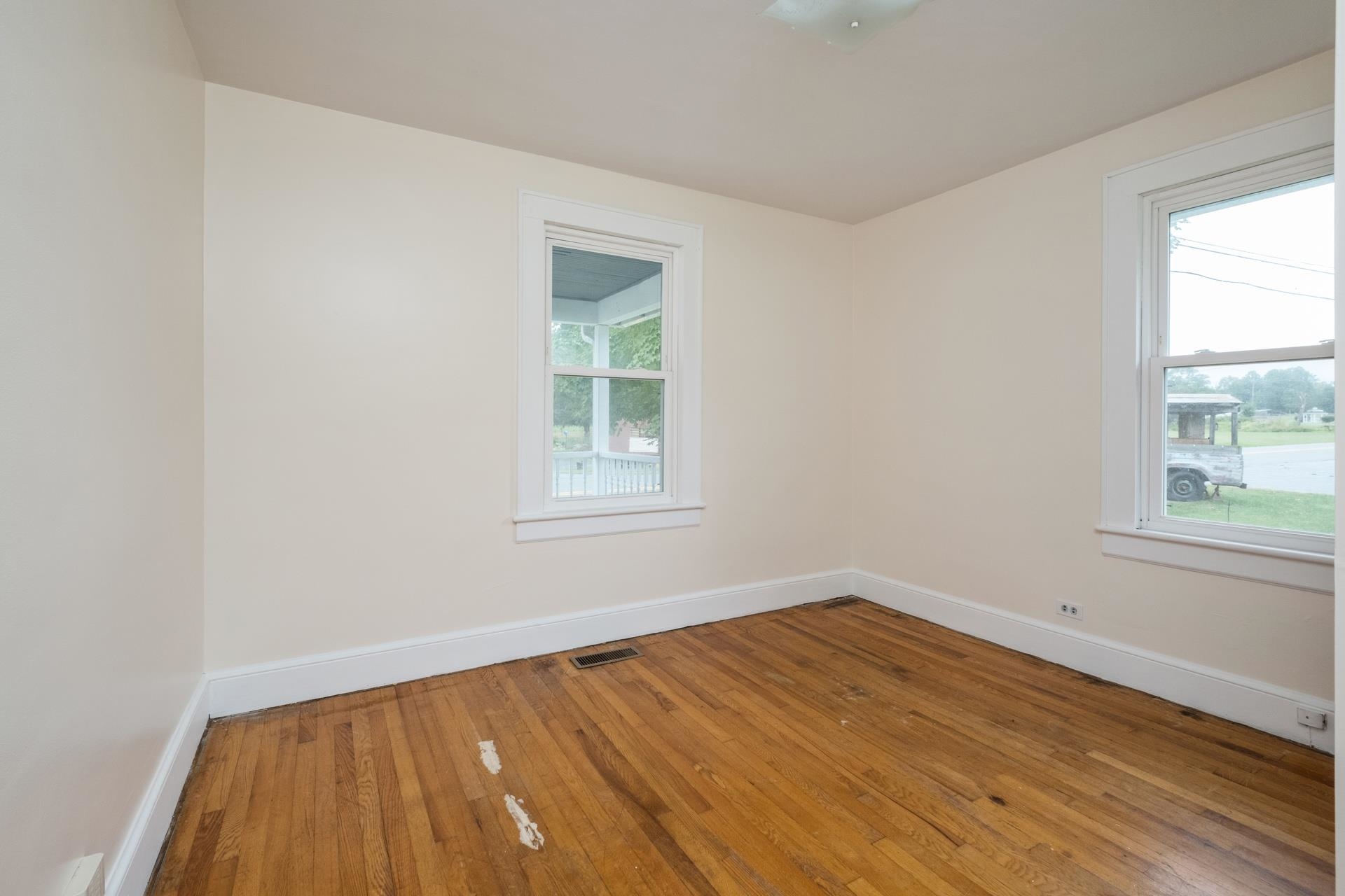 577 TYE RIVER TPKE, VESUVIUS, Virginia 24483, 2 Bedrooms Bedrooms, ,1 BathroomBathrooms,Residential,577 TYE RIVER TPKE,668929 MLS # 668929