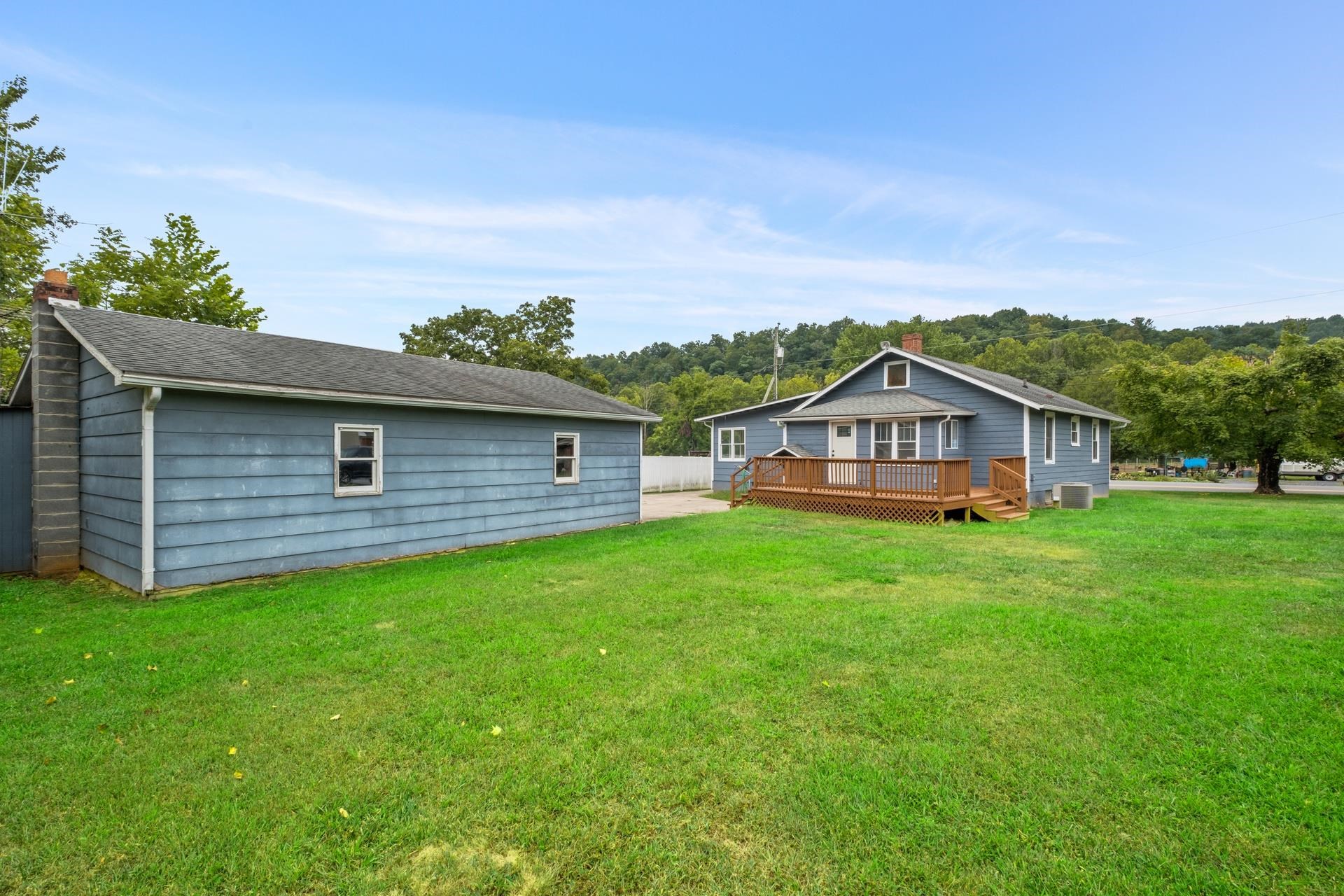 577 TYE RIVER TPKE, VESUVIUS, Virginia 24483, 2 Bedrooms Bedrooms, ,1 BathroomBathrooms,Residential,577 TYE RIVER TPKE,668929 MLS # 668929