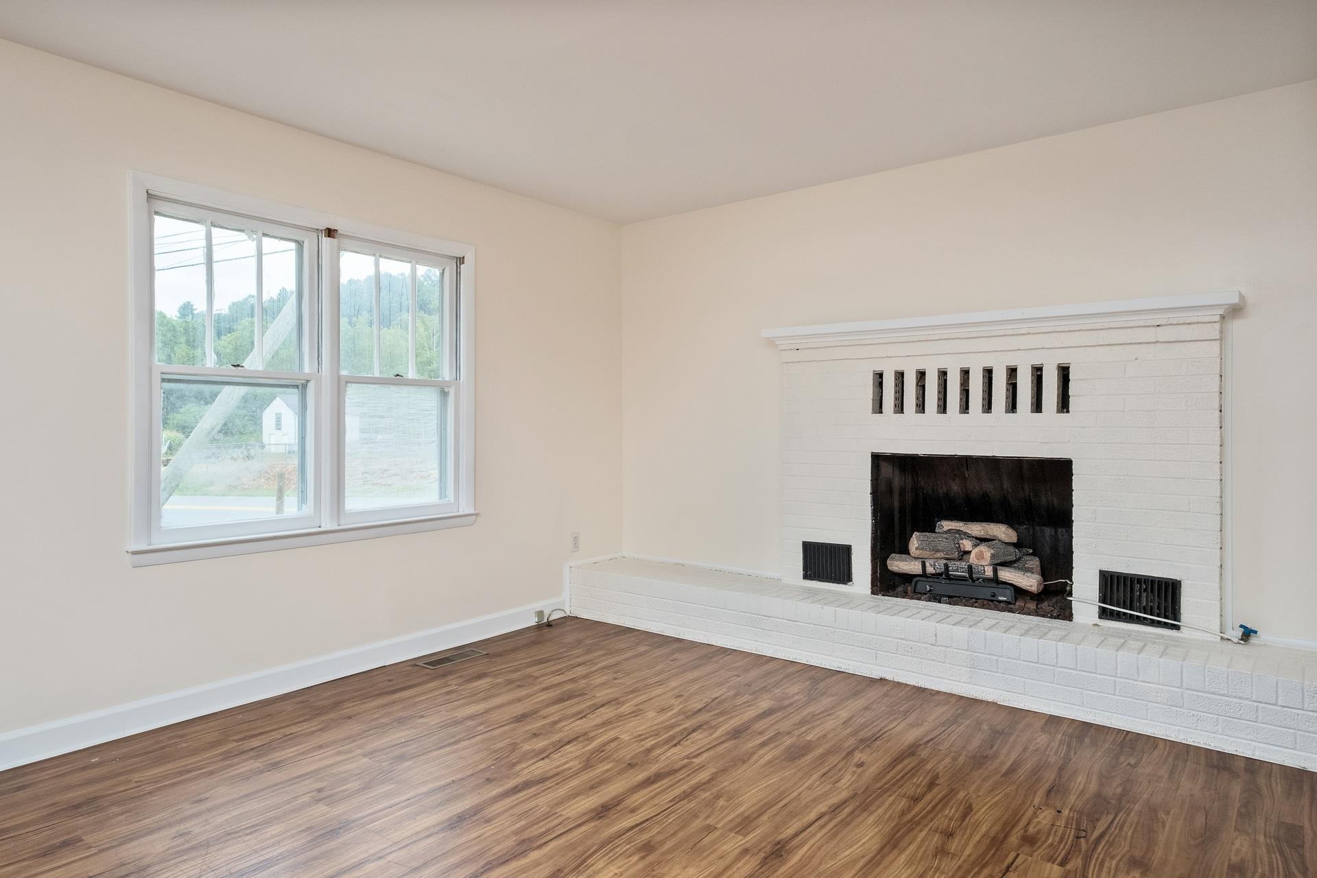 577 TYE RIVER TPKE, VESUVIUS, Virginia 24483, 2 Bedrooms Bedrooms, ,1 BathroomBathrooms,Residential,577 TYE RIVER TPKE,668929 MLS # 668929