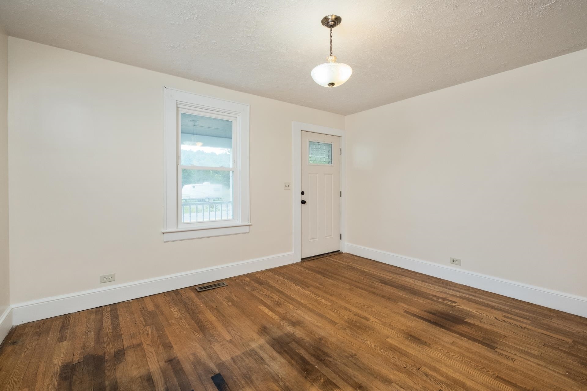 577 TYE RIVER TPKE, VESUVIUS, Virginia 24483, 2 Bedrooms Bedrooms, ,1 BathroomBathrooms,Residential,577 TYE RIVER TPKE,668929 MLS # 668929